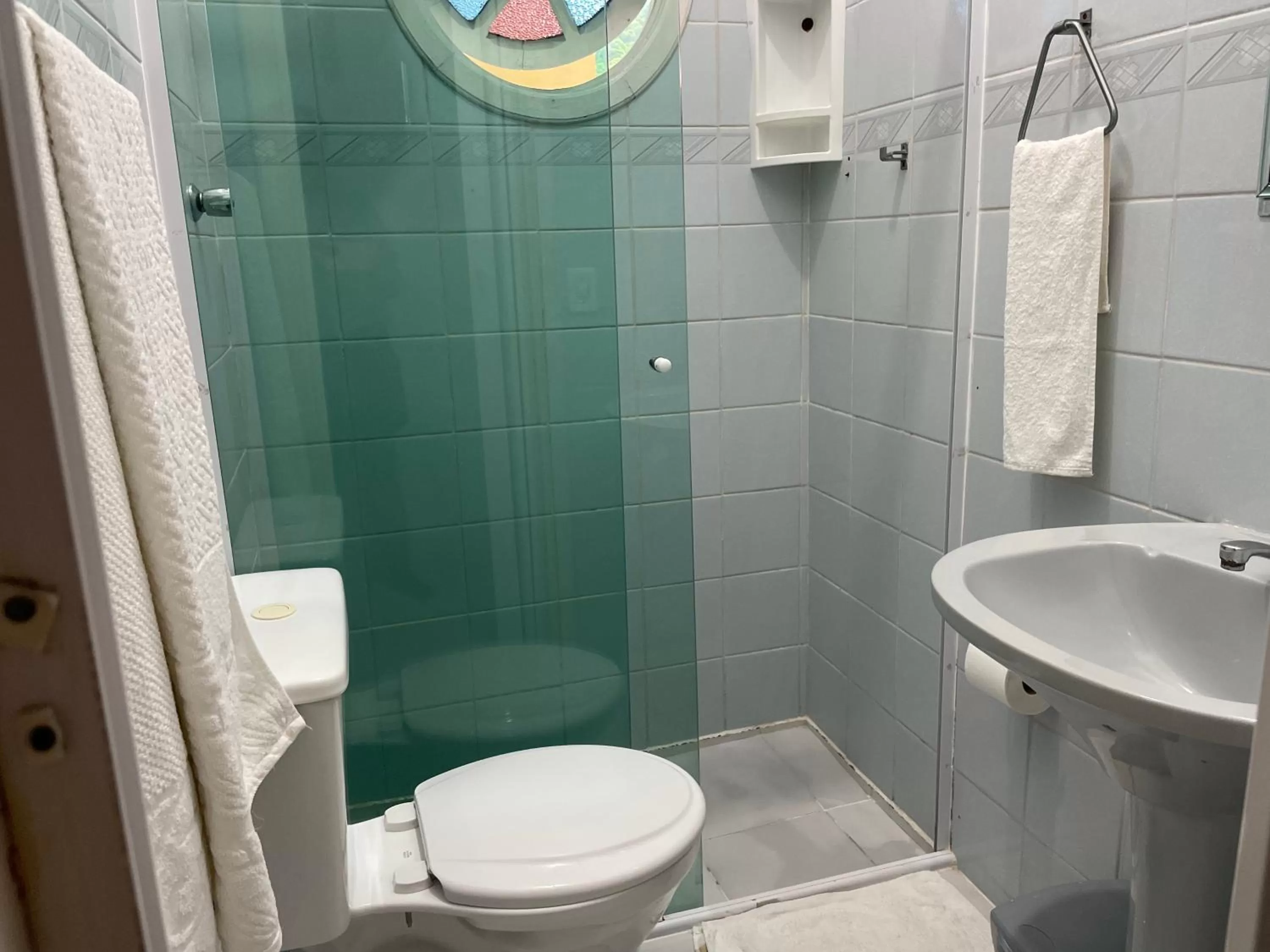 Shower in Pousada Praia do Tombo