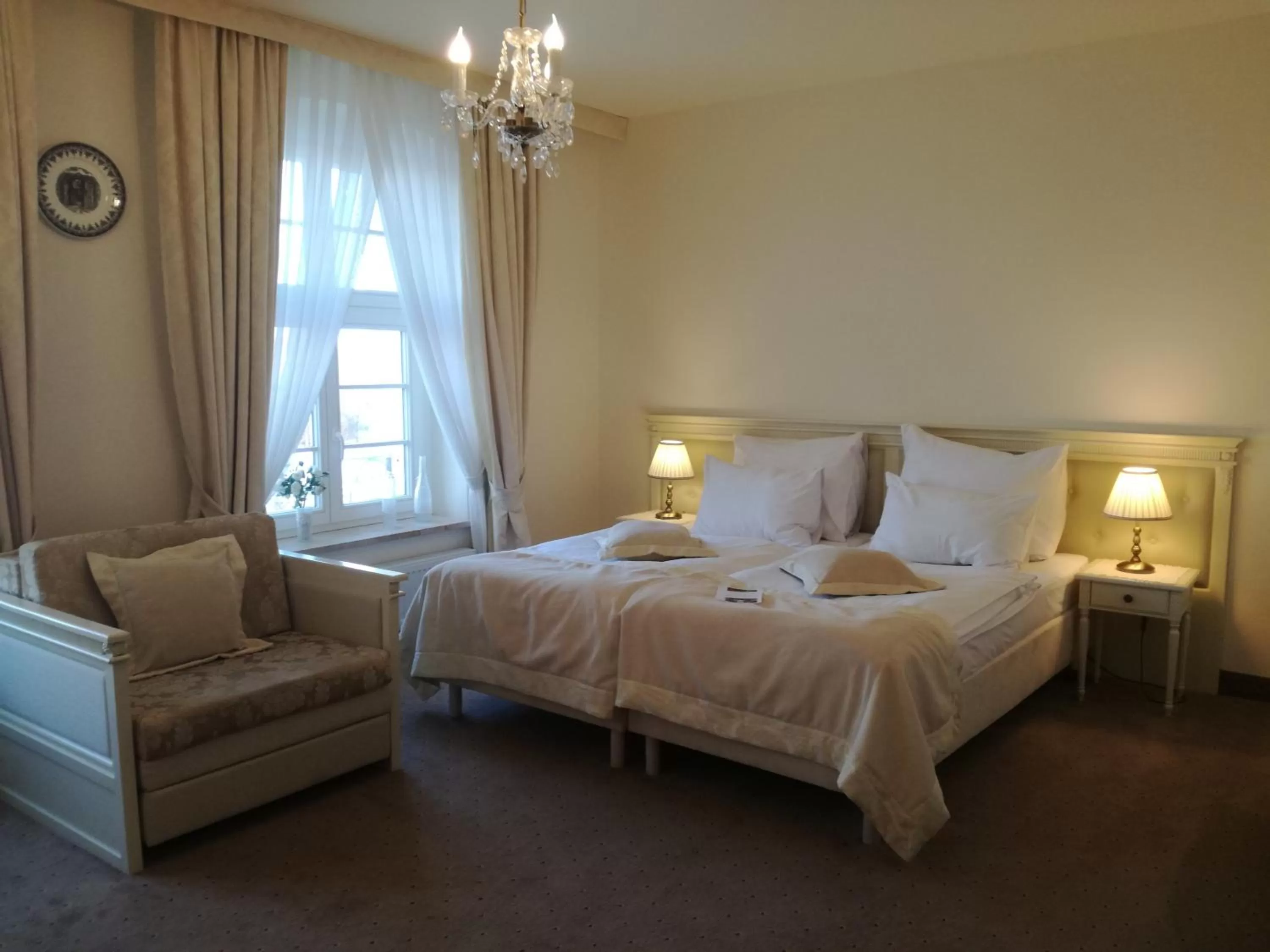 Photo of the whole room, Bed in Hotel SPA Akacjowy Dwór