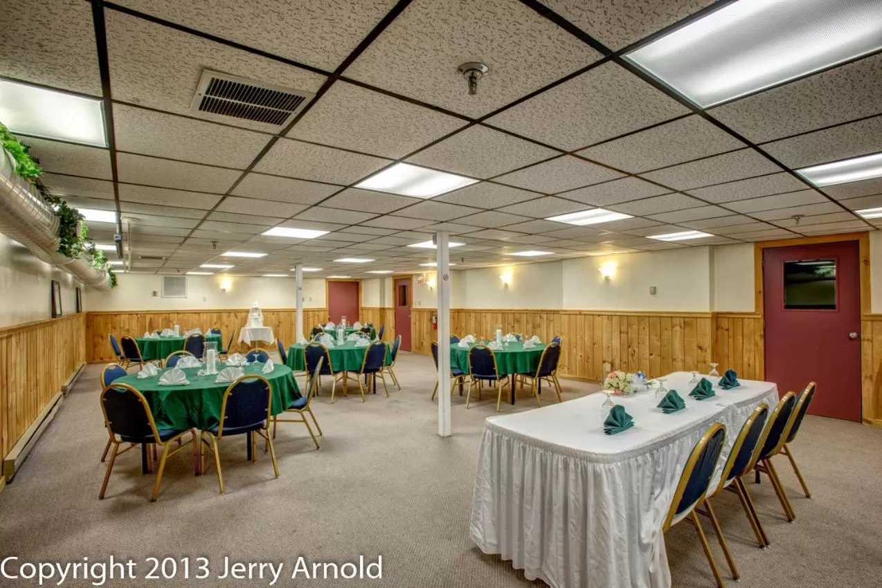 Banquet/Function facilities in Snowy Owl Inn