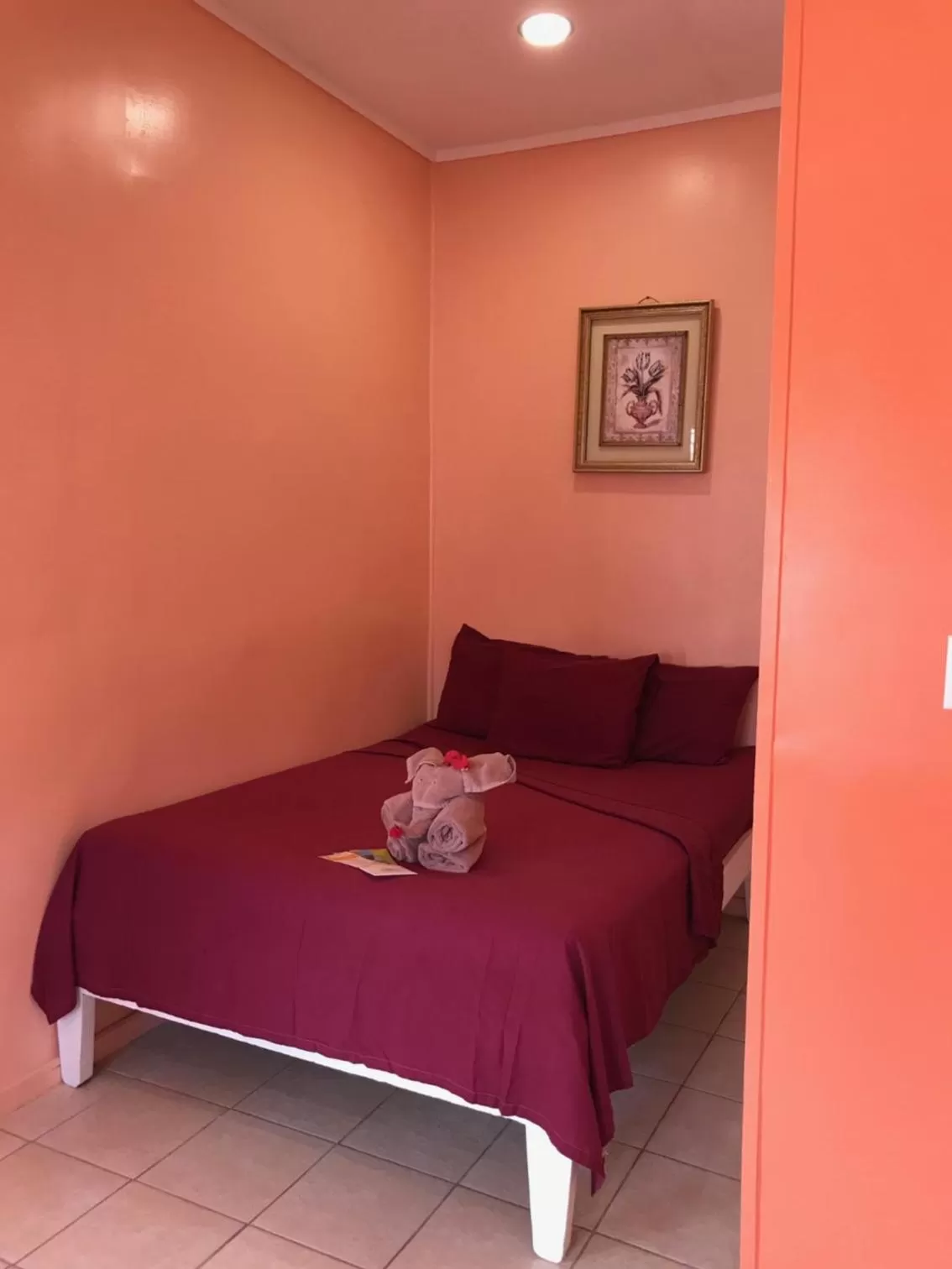 Bed in Tropical Paradise Express