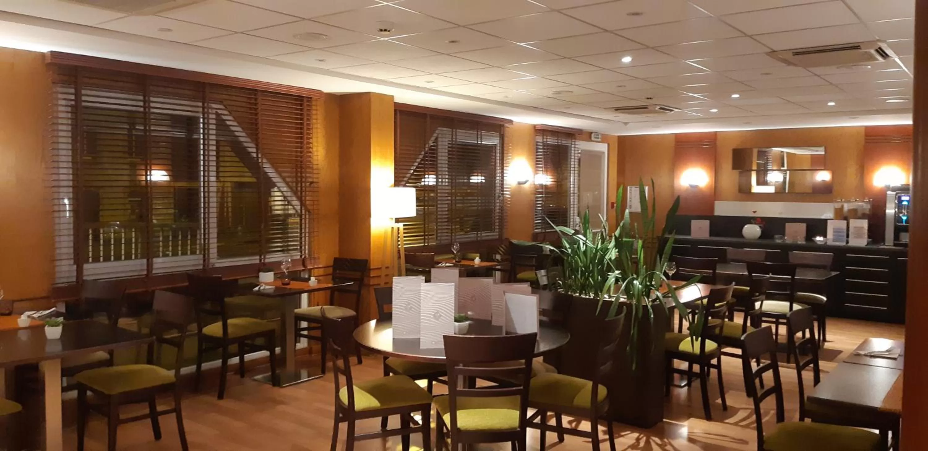 Restaurant/places to eat in Escale Oceania Vannes Centre