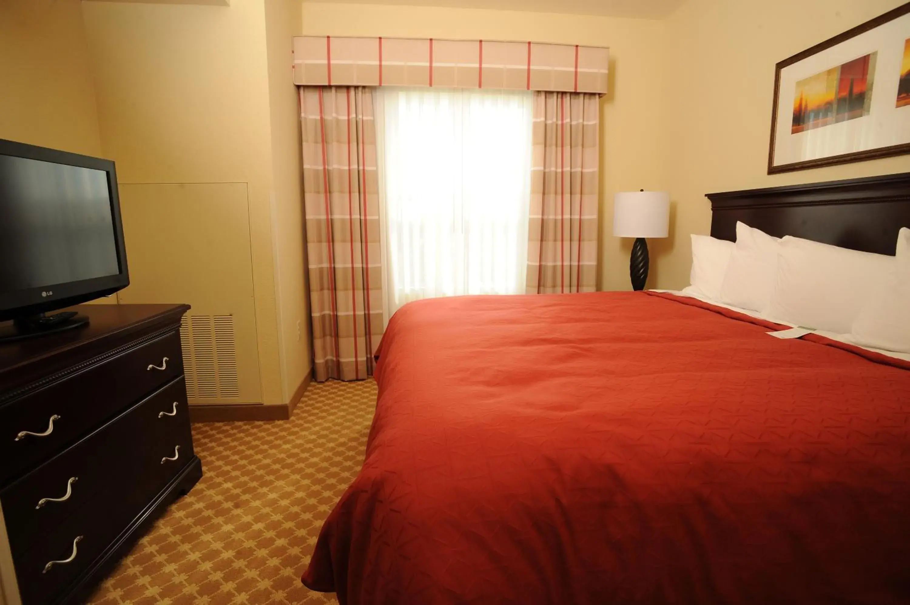King Room with Roll In Shower - Disability Access/Non-Smoking in Country Inn & Suites by Radisson, Concord (Kannapolis), NC King Room with Roll In Shower - Disability Access/Non-Smoking in Country Inn & Suites by Radisson, Concord (Kannapolis), NC