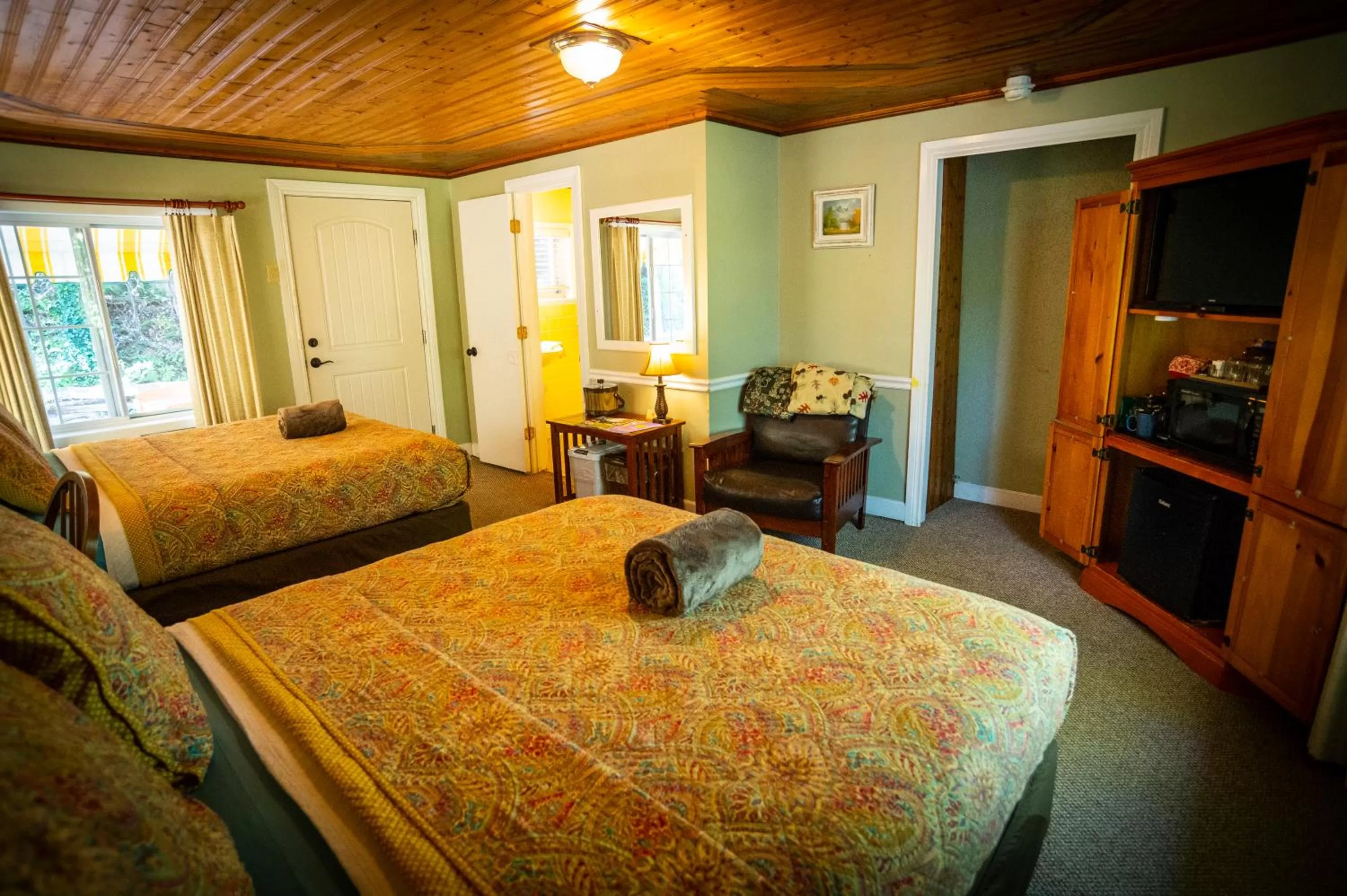 Sherwood Court Cottages