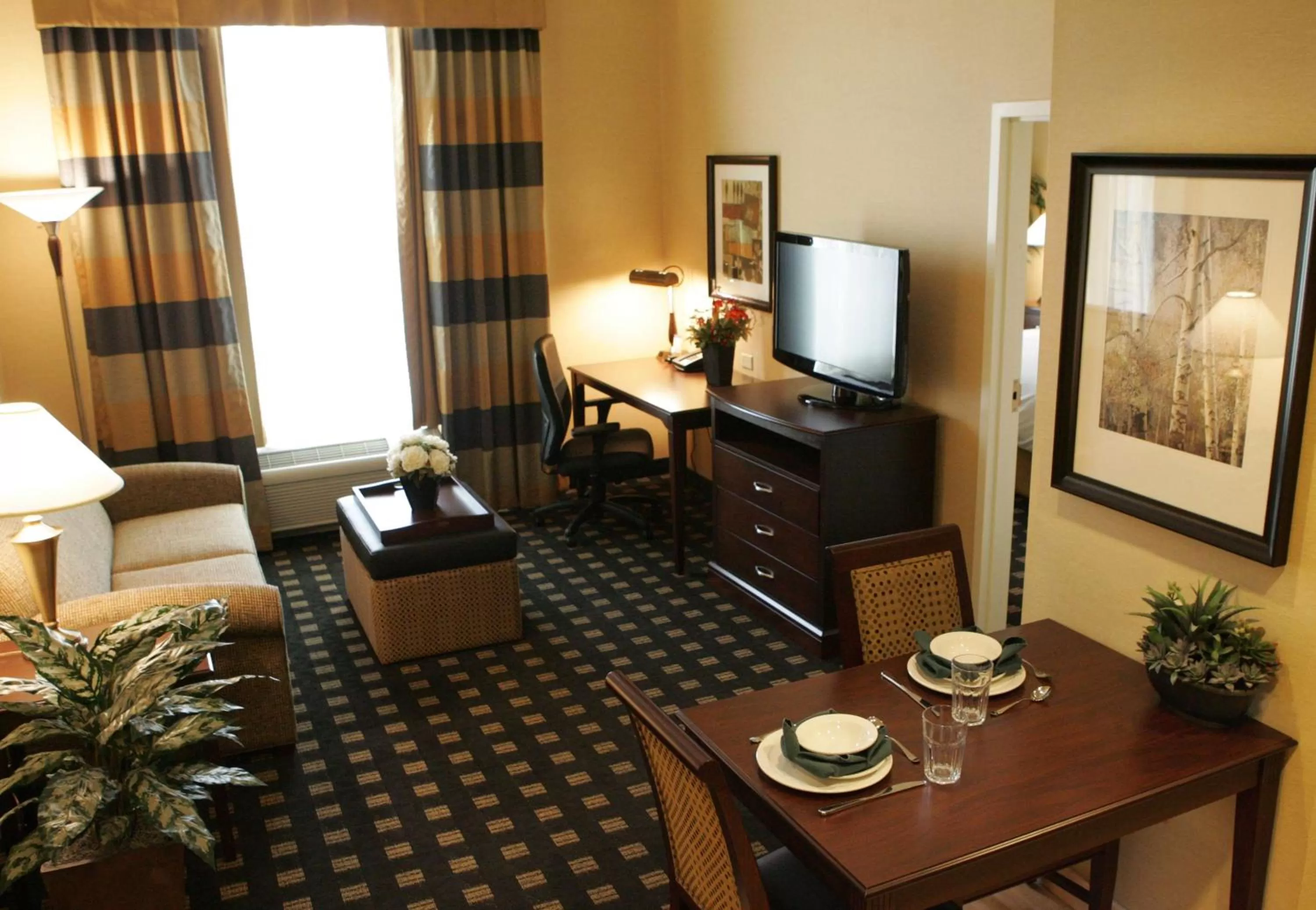 Living room in Homewood Suites by Hilton Toronto Airport Corporate Centre