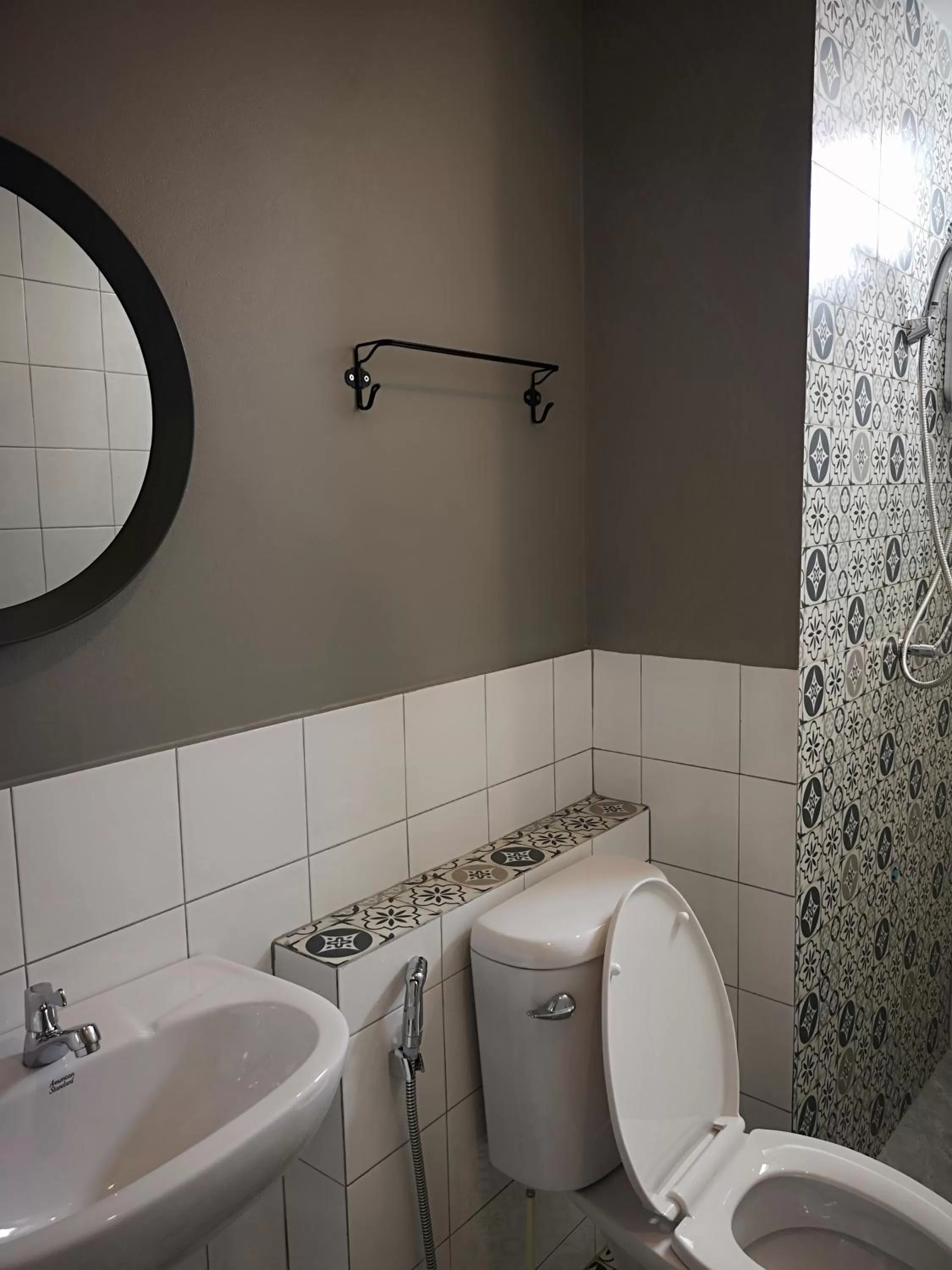 Get GuestHouse 2 ( Sangsri soi 4)