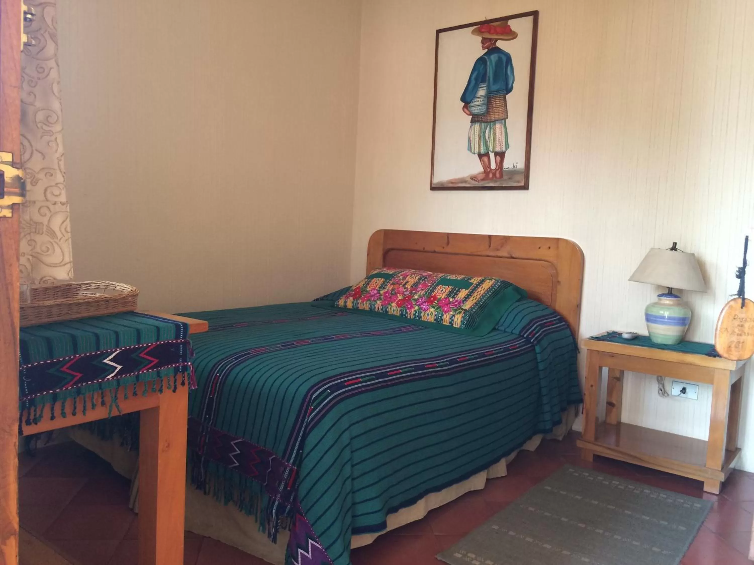 Photo of the whole room, Bed in Posada De Los Volcanes