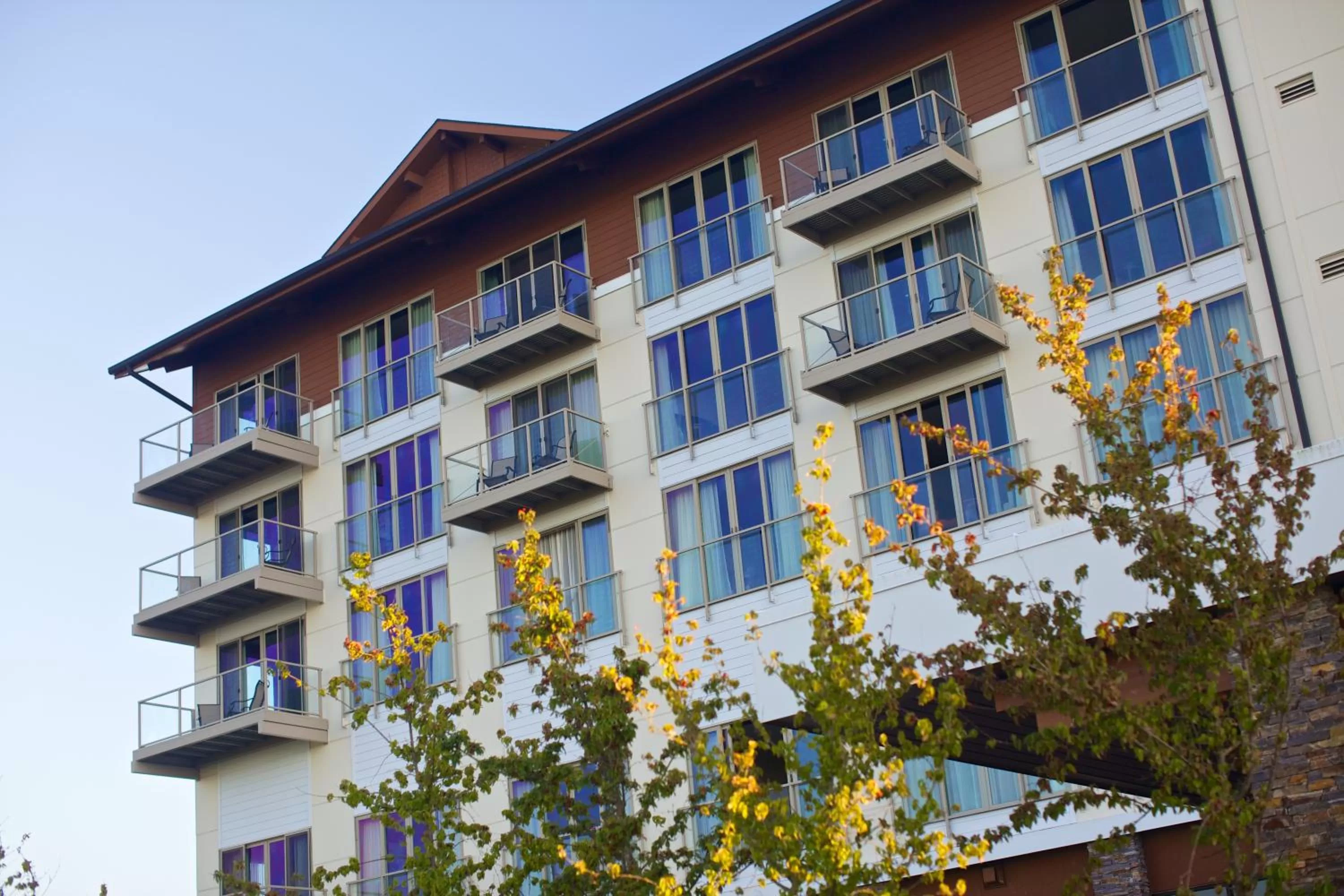 Property building in Swinomish Casino & Lodge