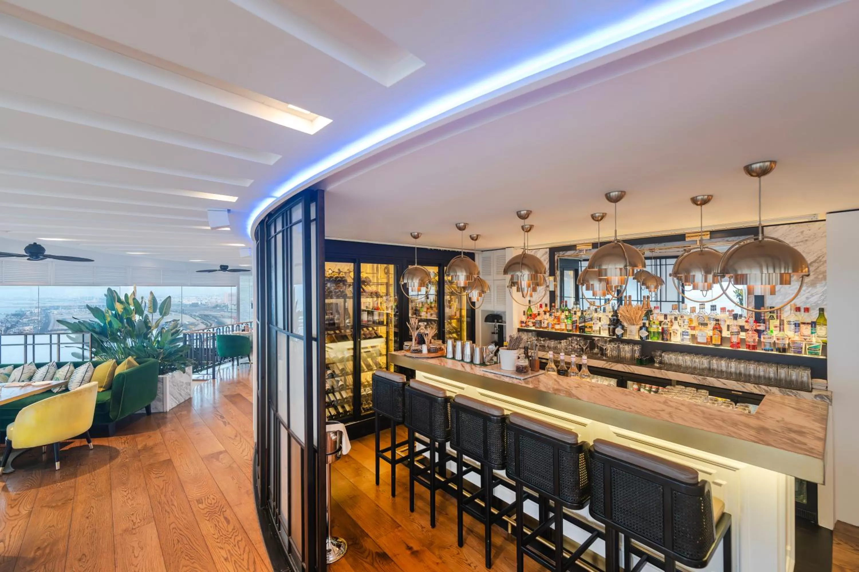 Restaurant/places to eat in Hyatt Regency Dubai - Corniche