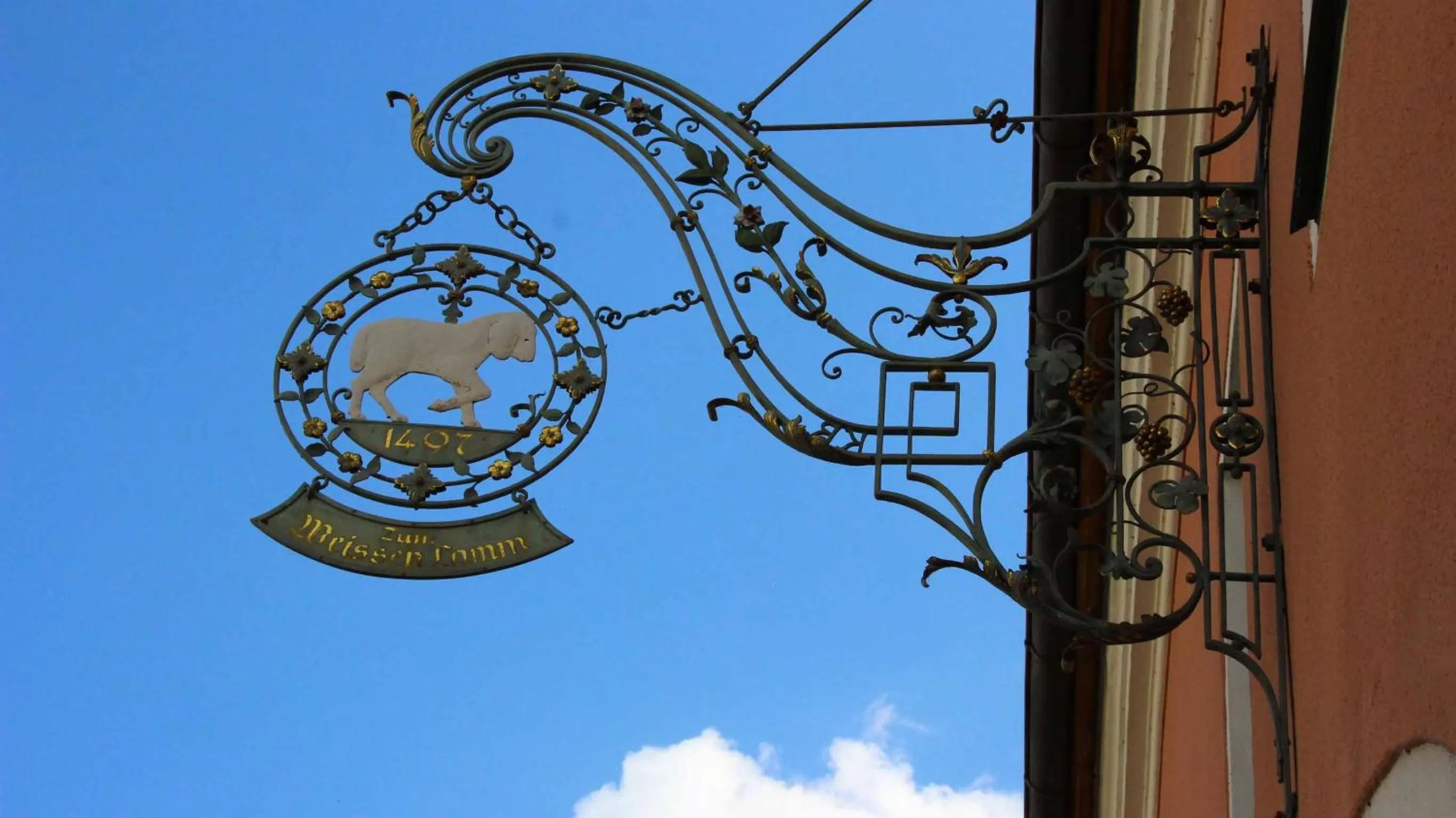 Logo/Certificate/Sign in Hotel Gasthof Zum weissen Lamm