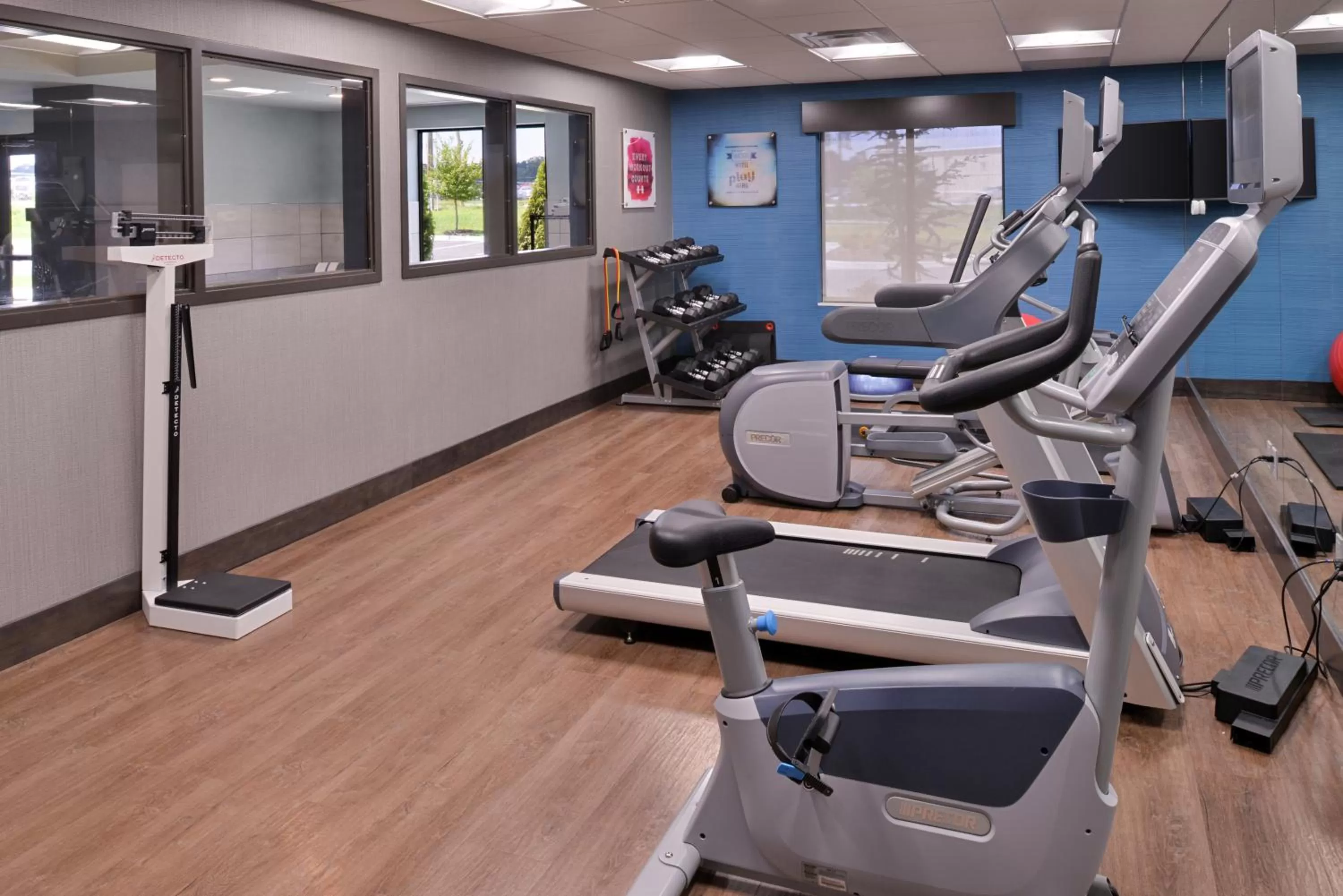 Spa and wellness centre/facilities in Holiday Inn Express and Suites Bryant - Benton Area by IHG