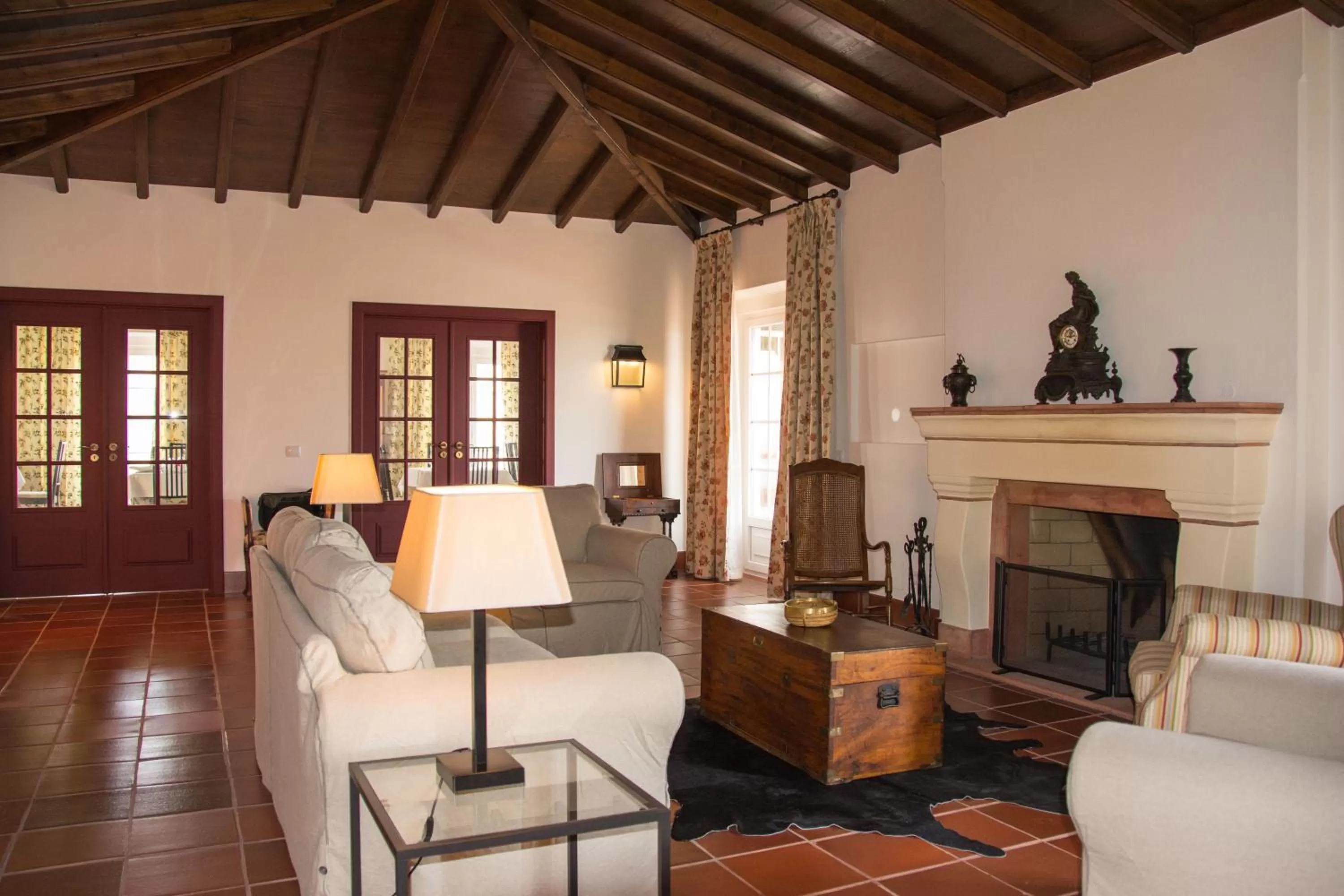 Communal lounge/ TV room in Hotel Rural Monte da Provença