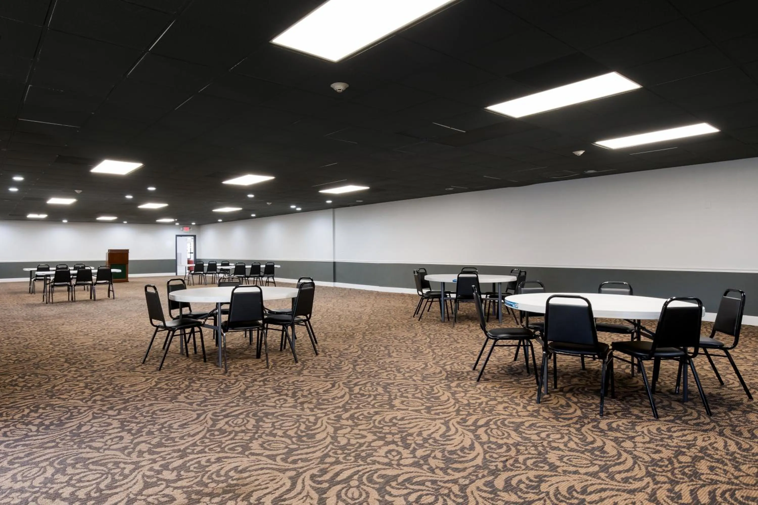 Meeting/conference room in Horizon Inn & Suites