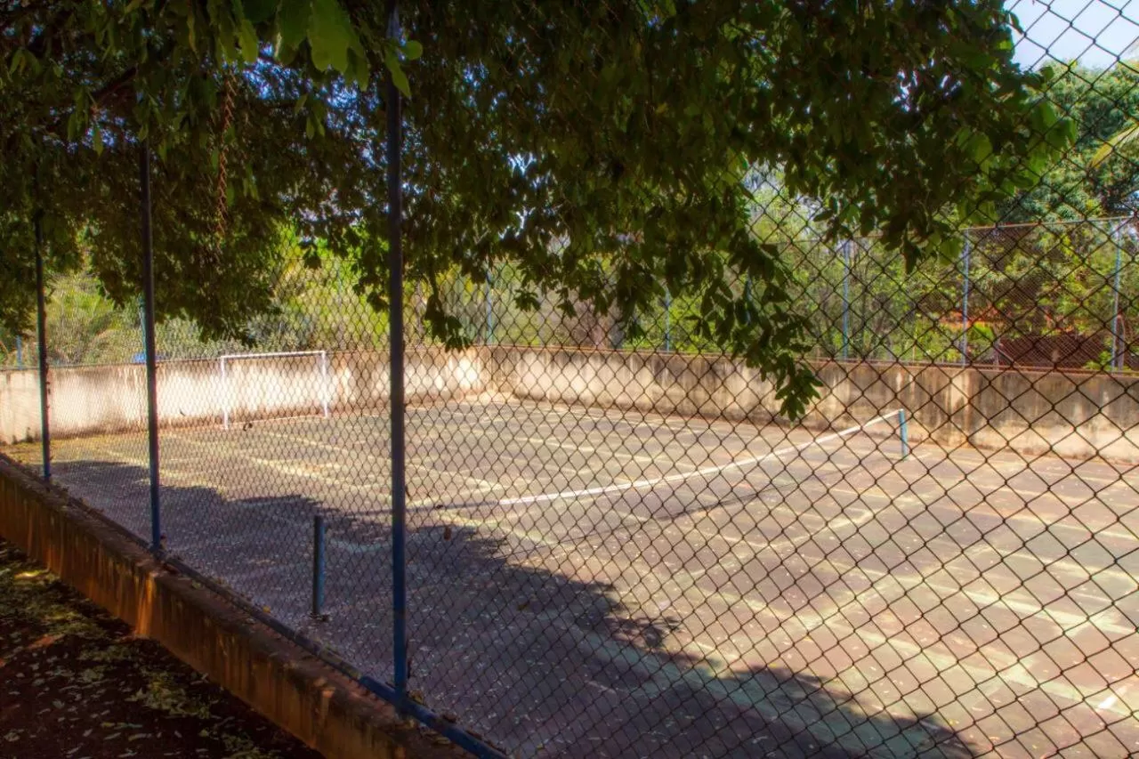 Tennis court in Jardin Park Hotel