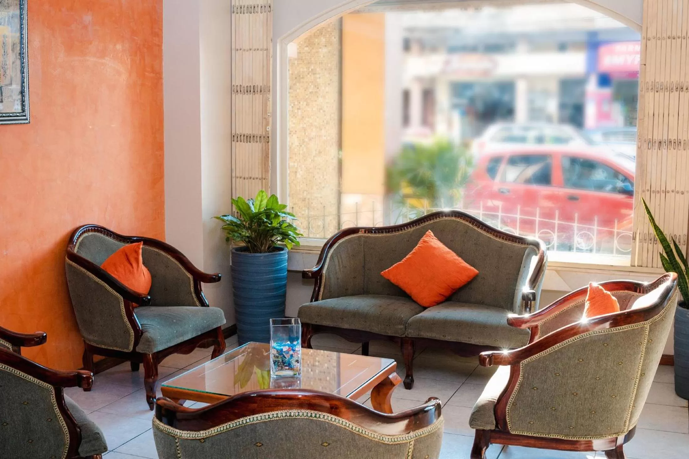 Living room in Grand Hotel Machala