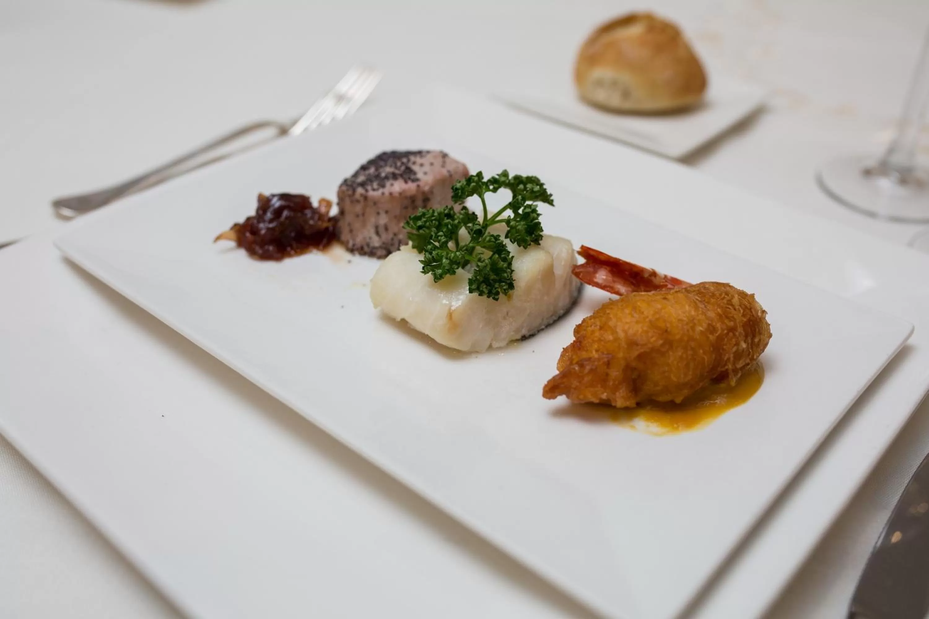 Restaurant/places to eat in Hotel Holiday