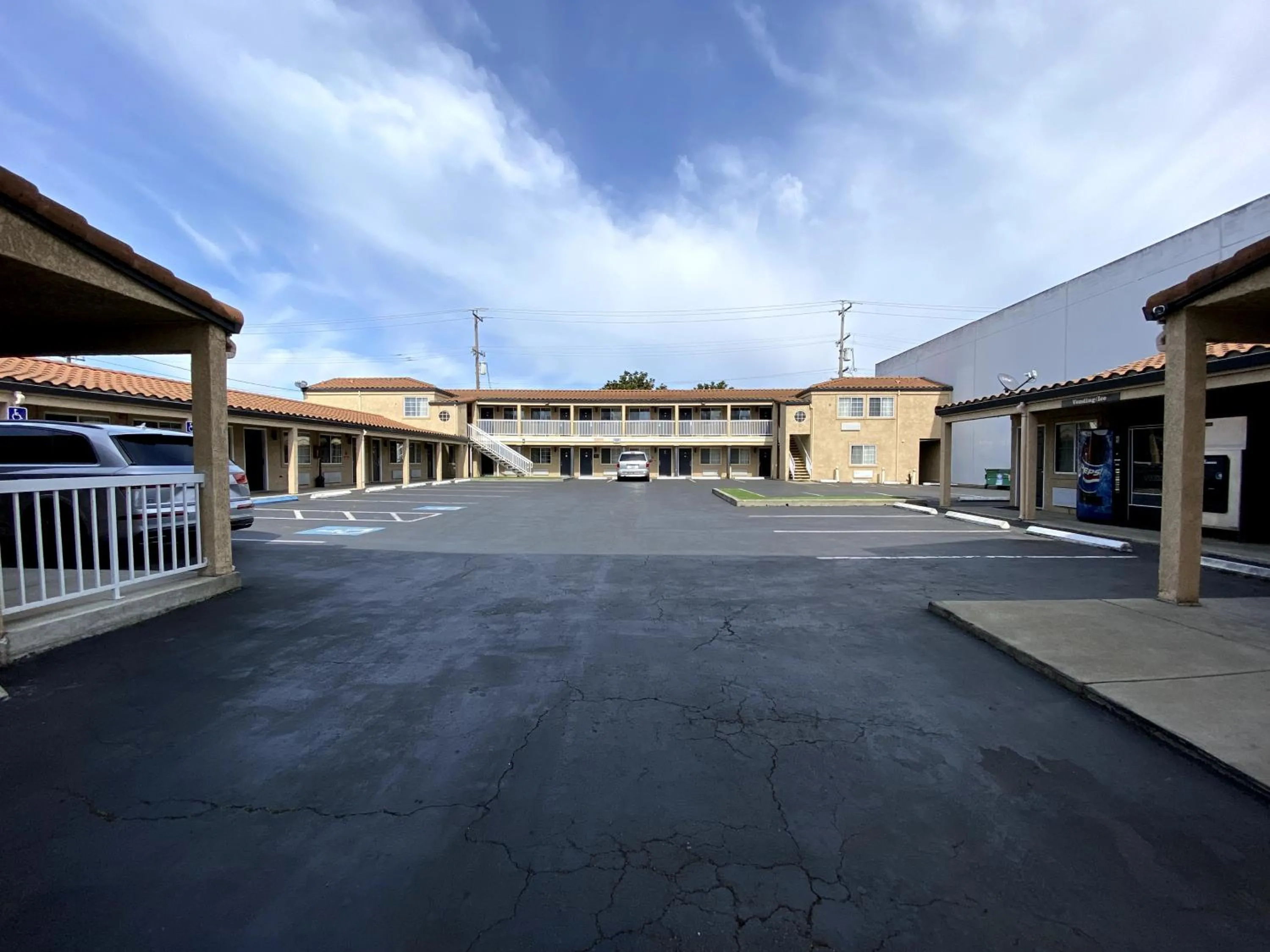Property building in BridgePoint Inn Daly City