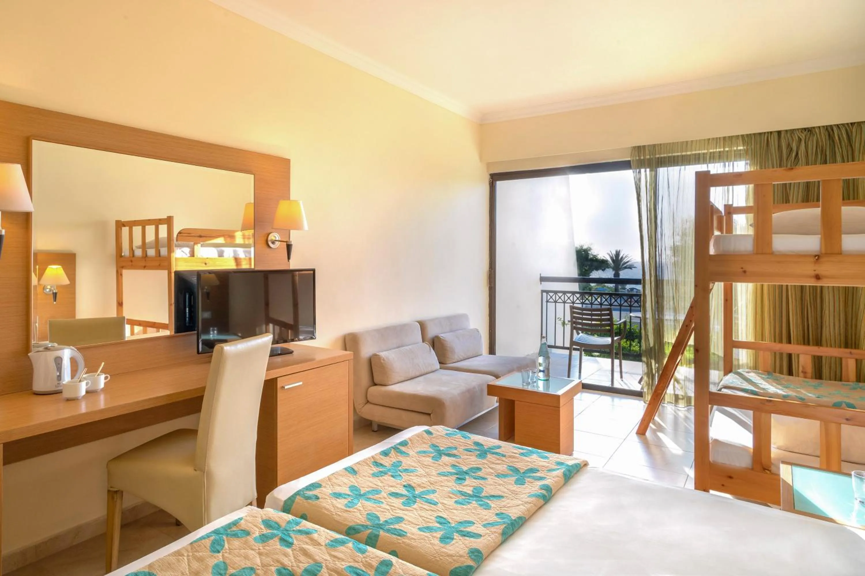 Bedroom, Bed in Sol Cosmopolitan Rhodes