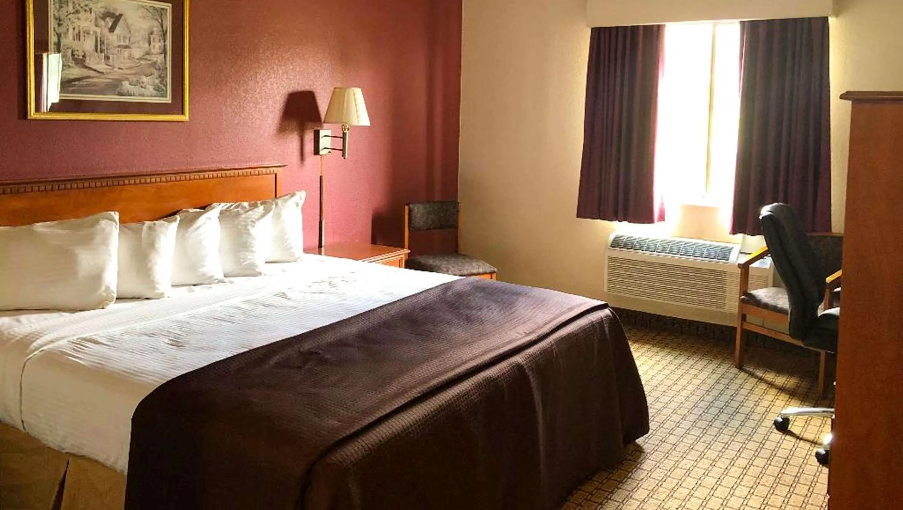 King Room - Disability Access in Best Western Halito Inn