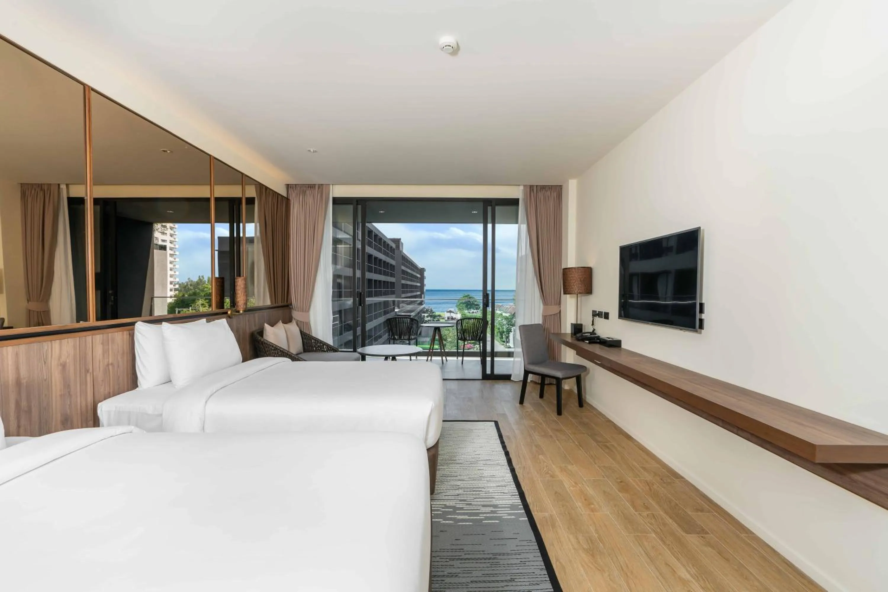 Bedroom, Bed in Ana Anan Resort & Villas Pattaya