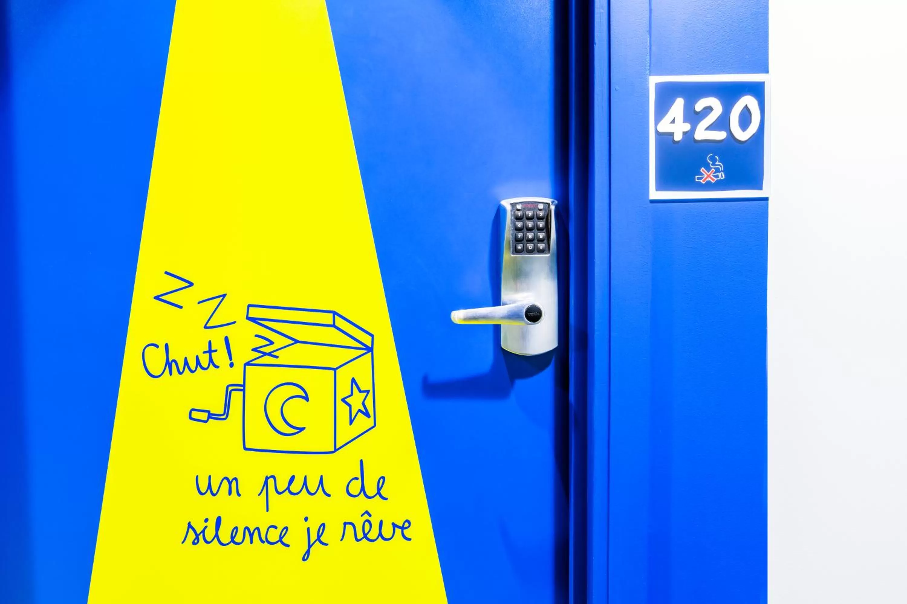 Text overlay in ibis budget Fribourg