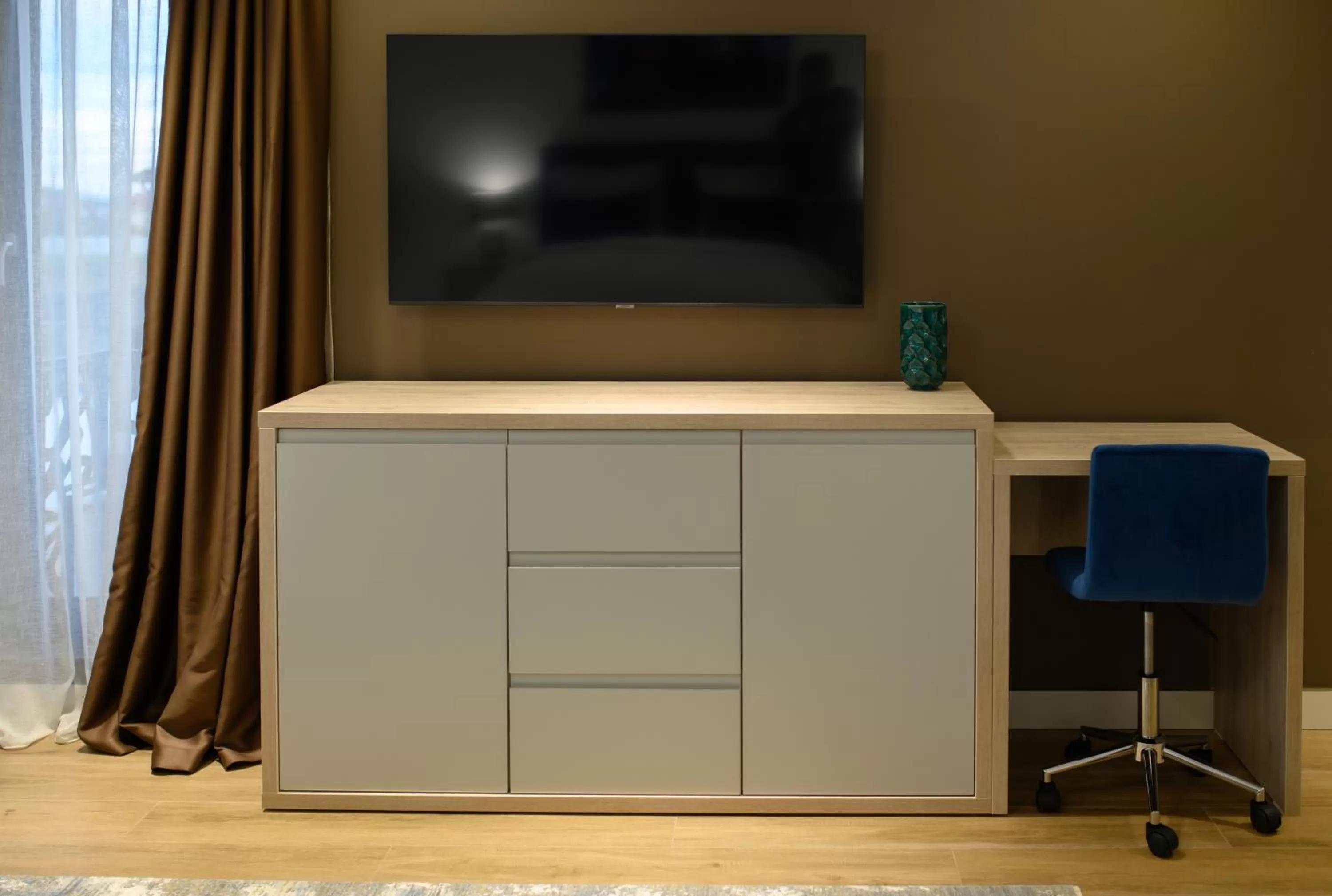 TV and multimedia in Hotel Vila Discret