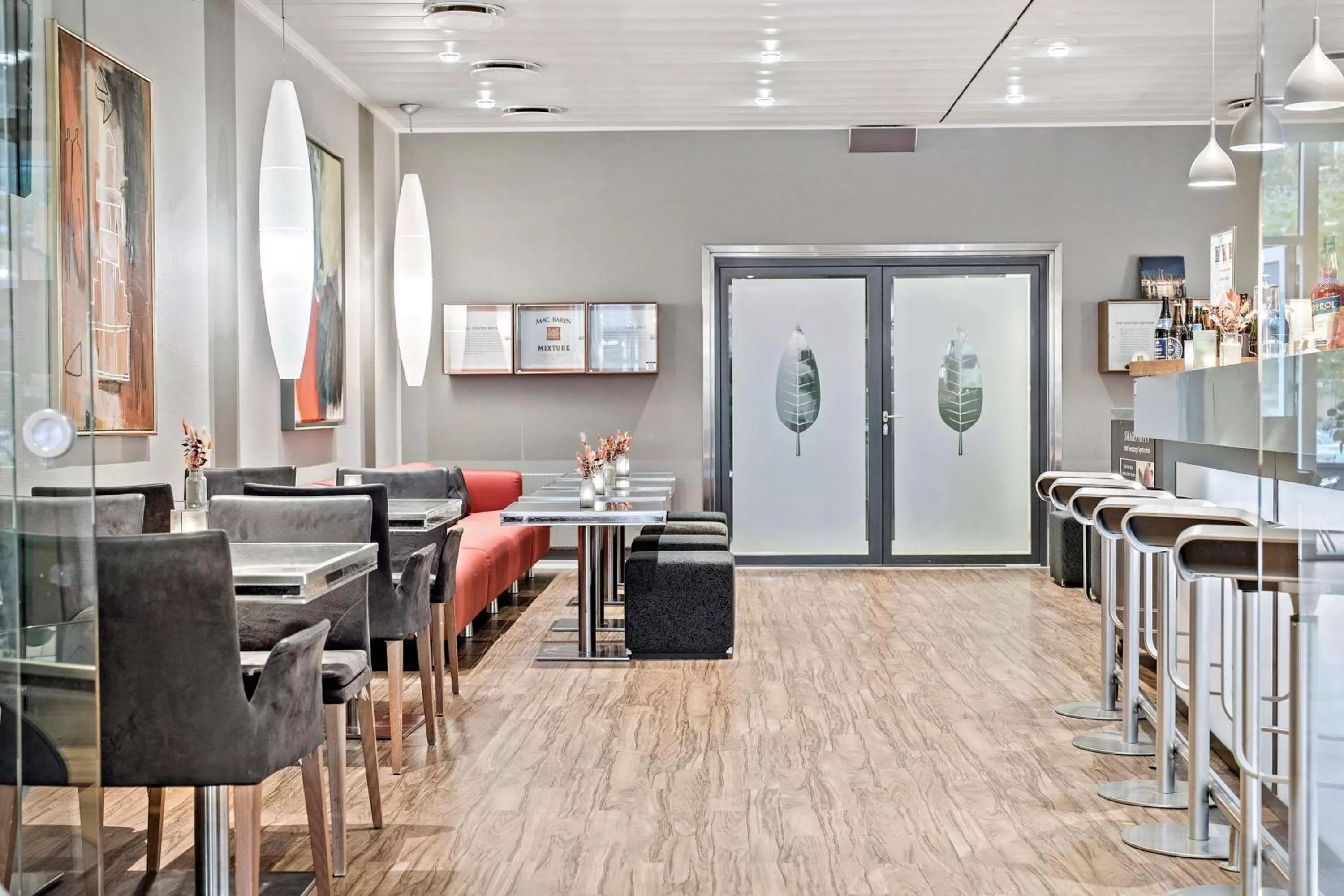 Lounge or bar, Restaurant/Places to Eat in Best Western Plus Hotel Svendborg