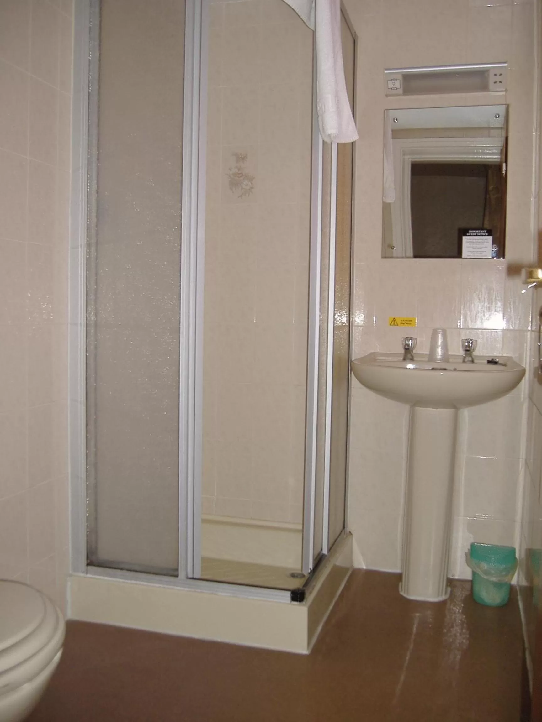 Twin Room in Sandford Promenade