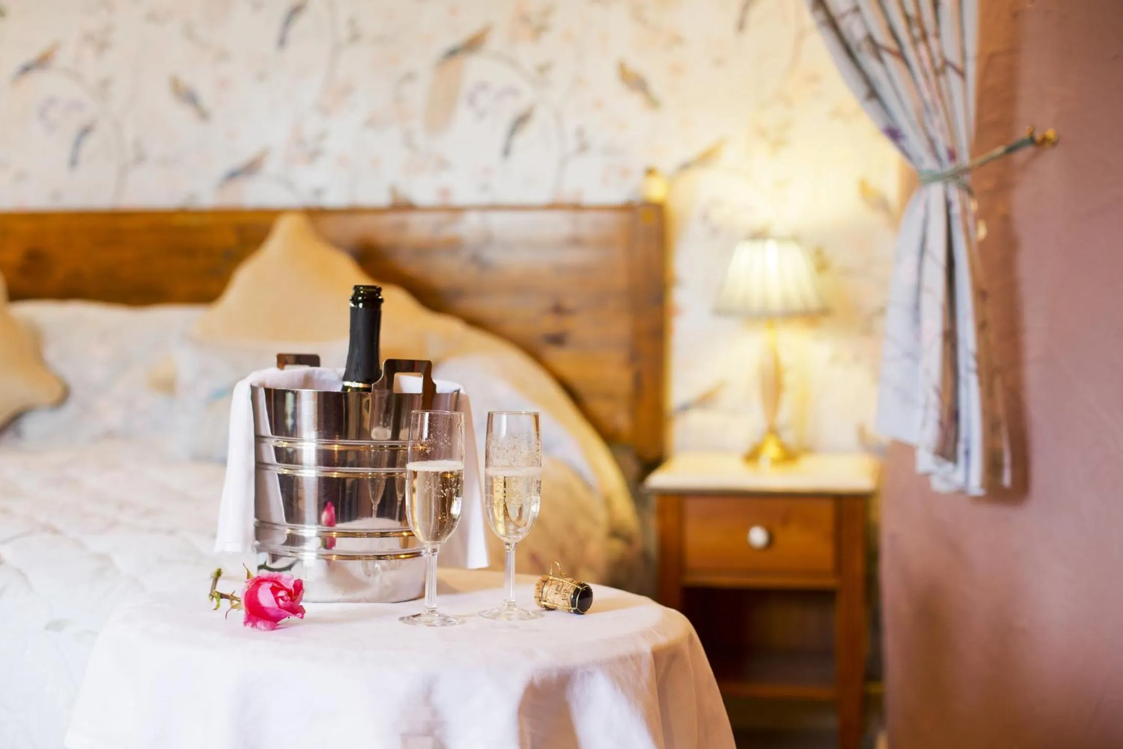 Bedroom, Bed in Tinhay Mill