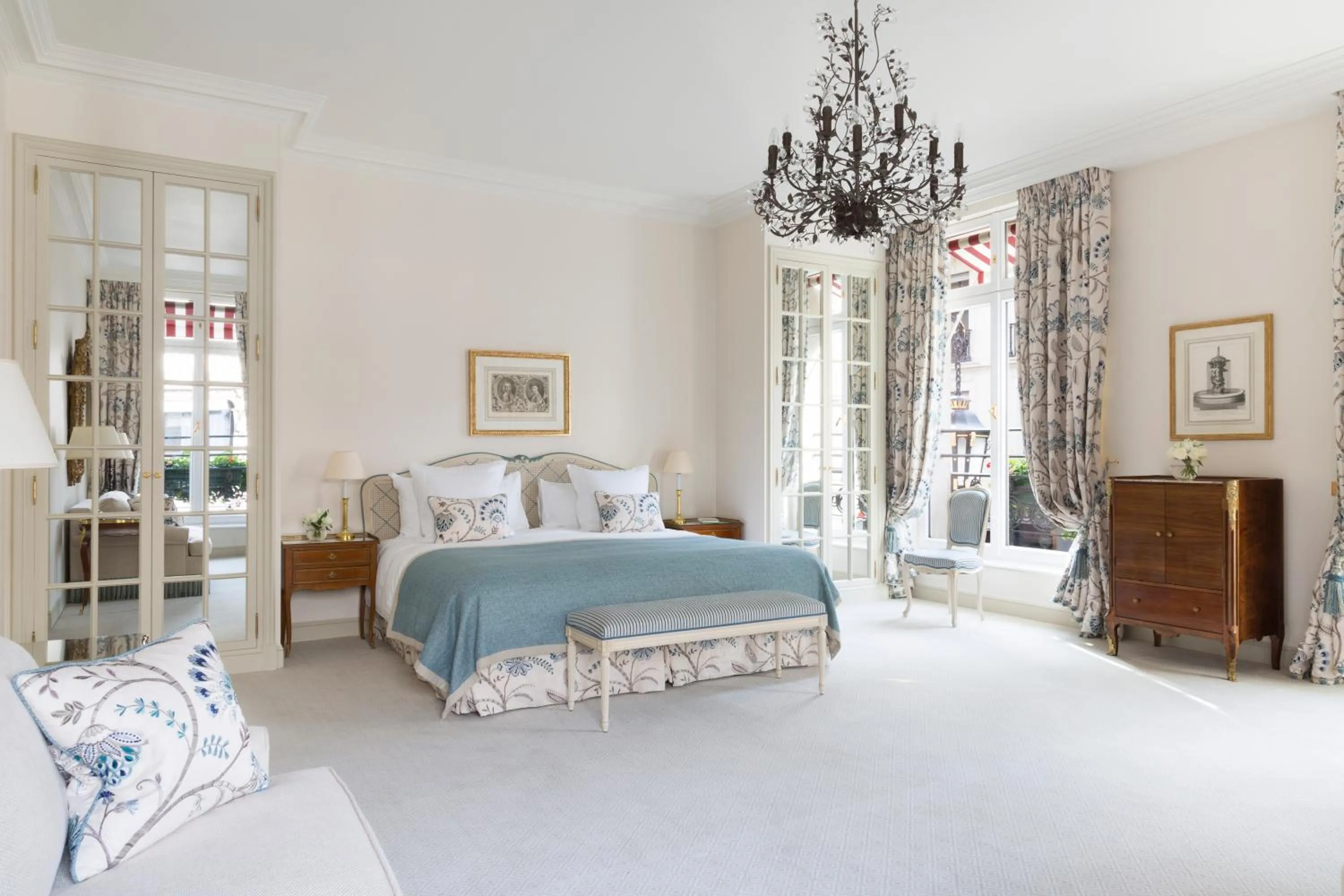 Bedroom, Bed in Le Bristol Paris, Oetker Hotels