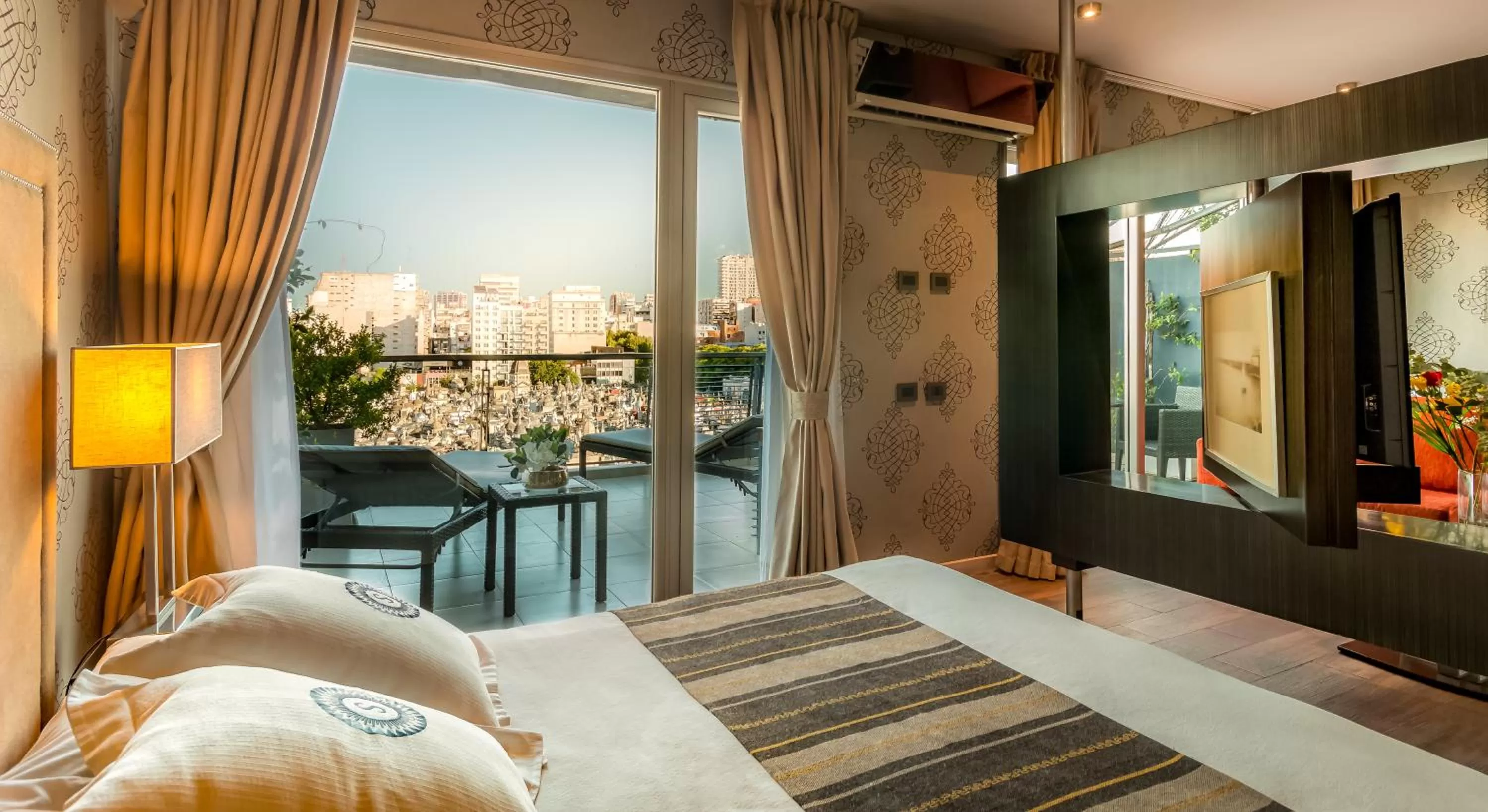 Photo of the whole room, Bed in Sileo Hotel