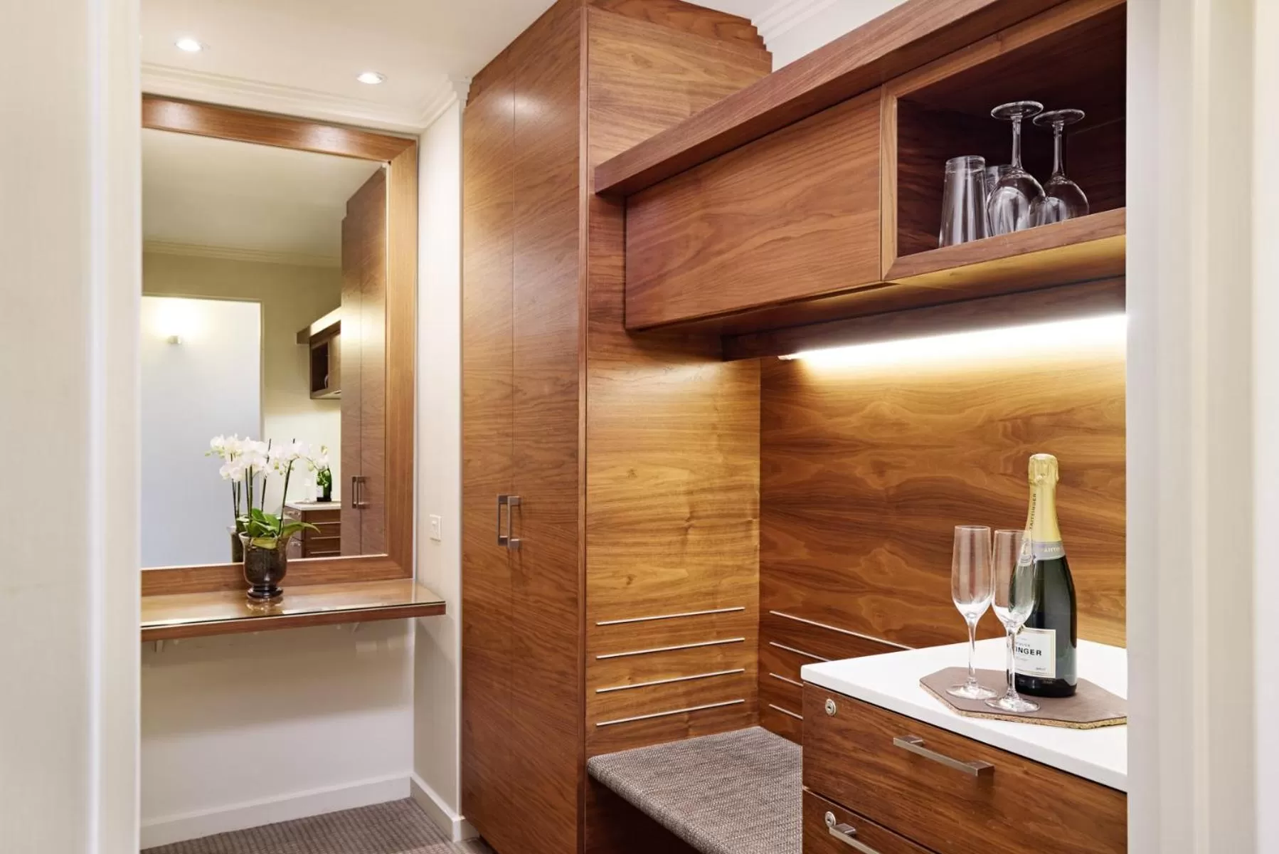 furniture in View Melbourne