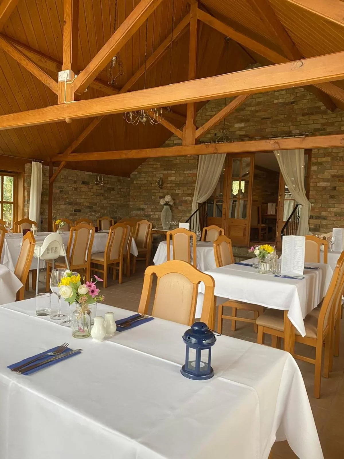 Restaurant/Places to Eat in The Golden Boar