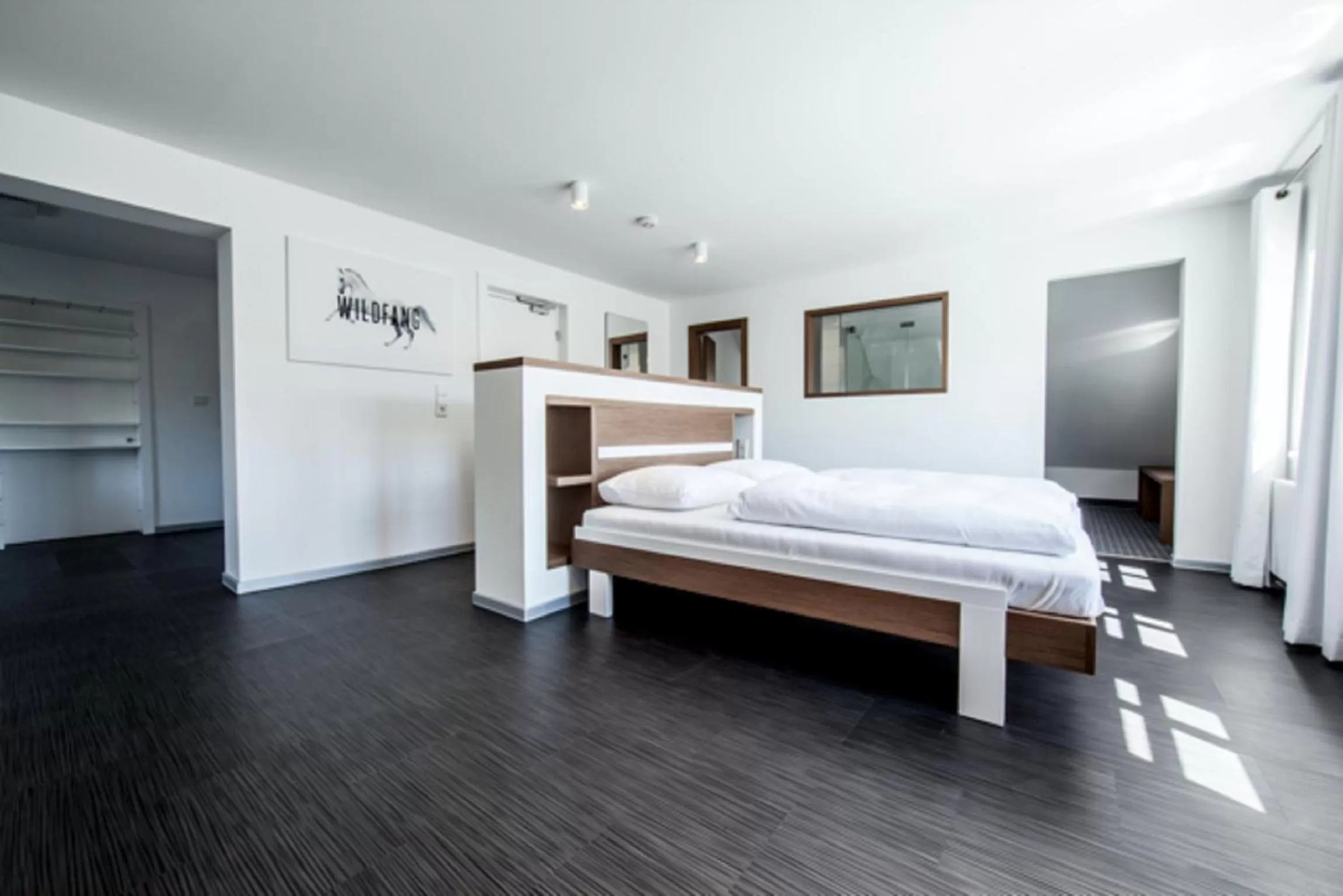 Bedroom, Bed in Achtender