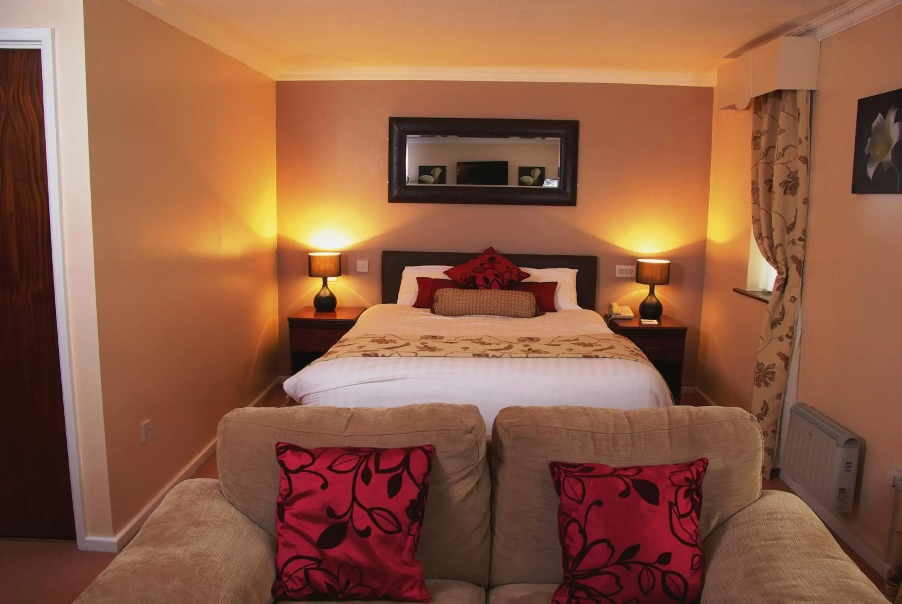 Executive Suite in Beaufort Park Hotel Executive Suite in Beaufort Park Hotel