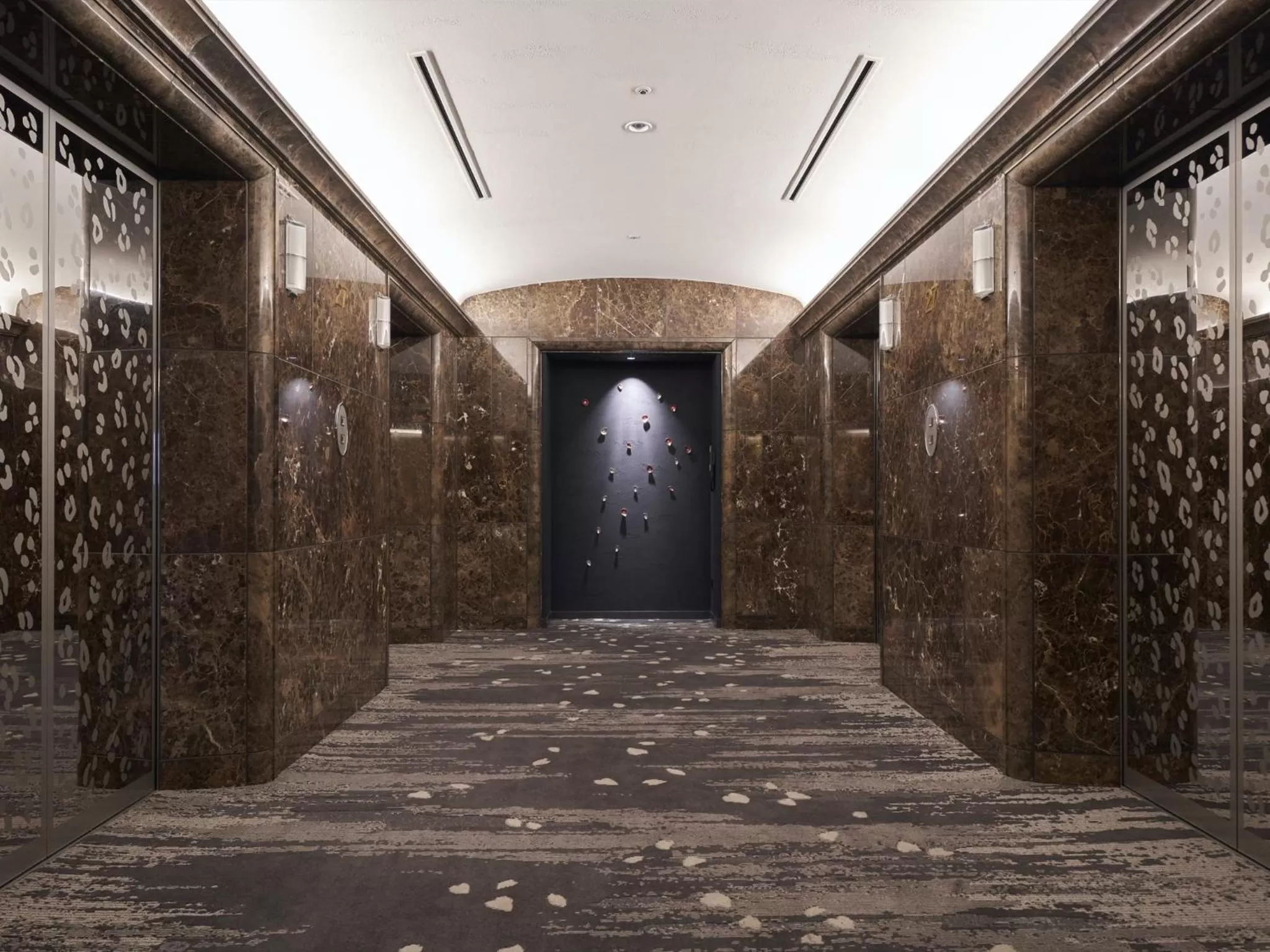 elevator in Rihga Royal Hotel Kokura Fukuoka