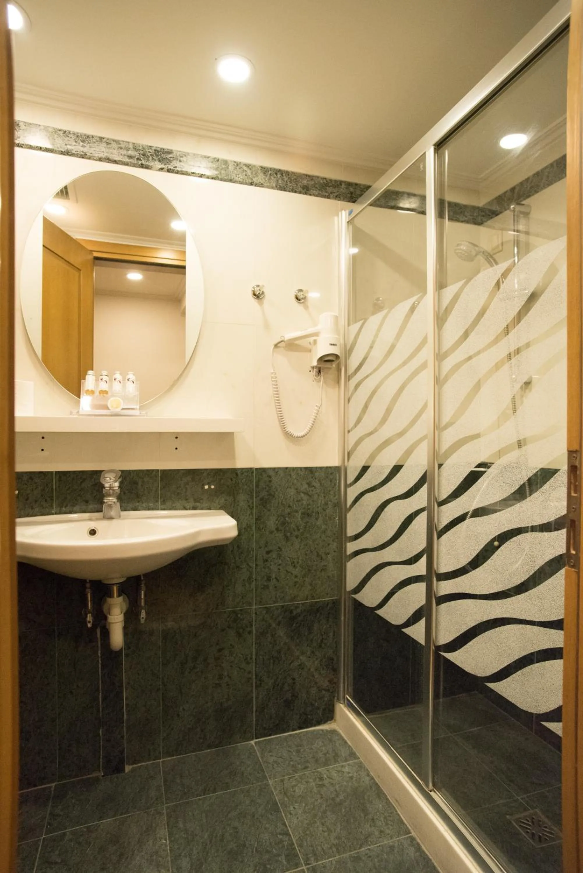 Bathroom in Byzantino Hotel