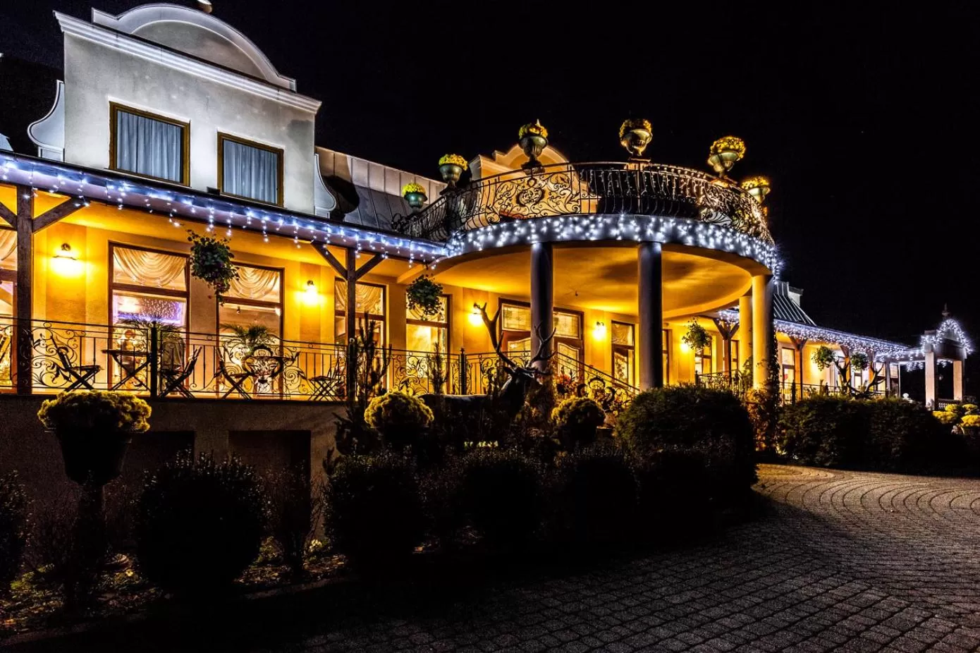 Leśna Perła - Restauracja i Pokoje Hotelowe