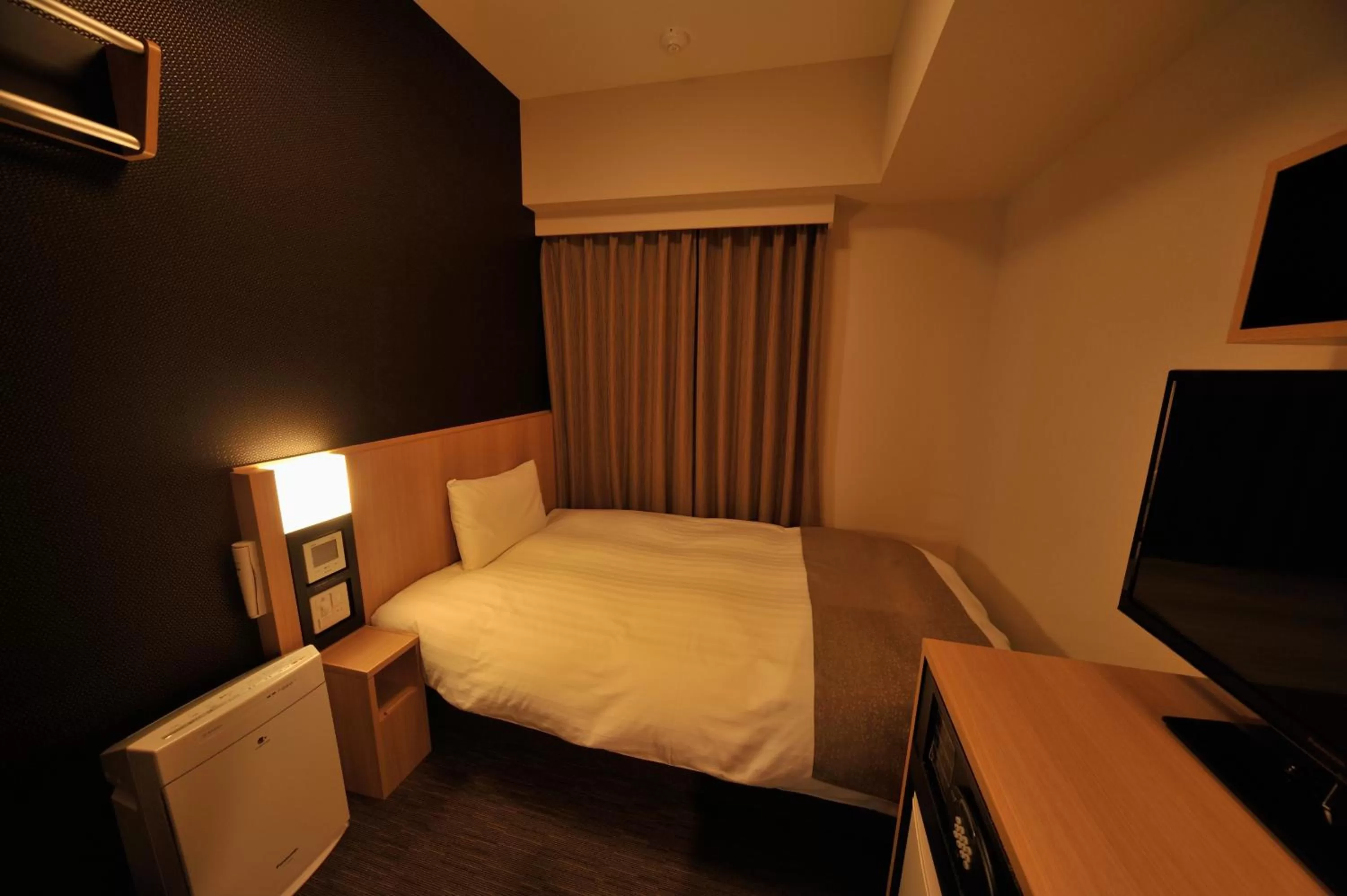 Double Room with Small Double Bed - single occupancy - Non-Smoking in Dormy Inn Ueno Okachimachi