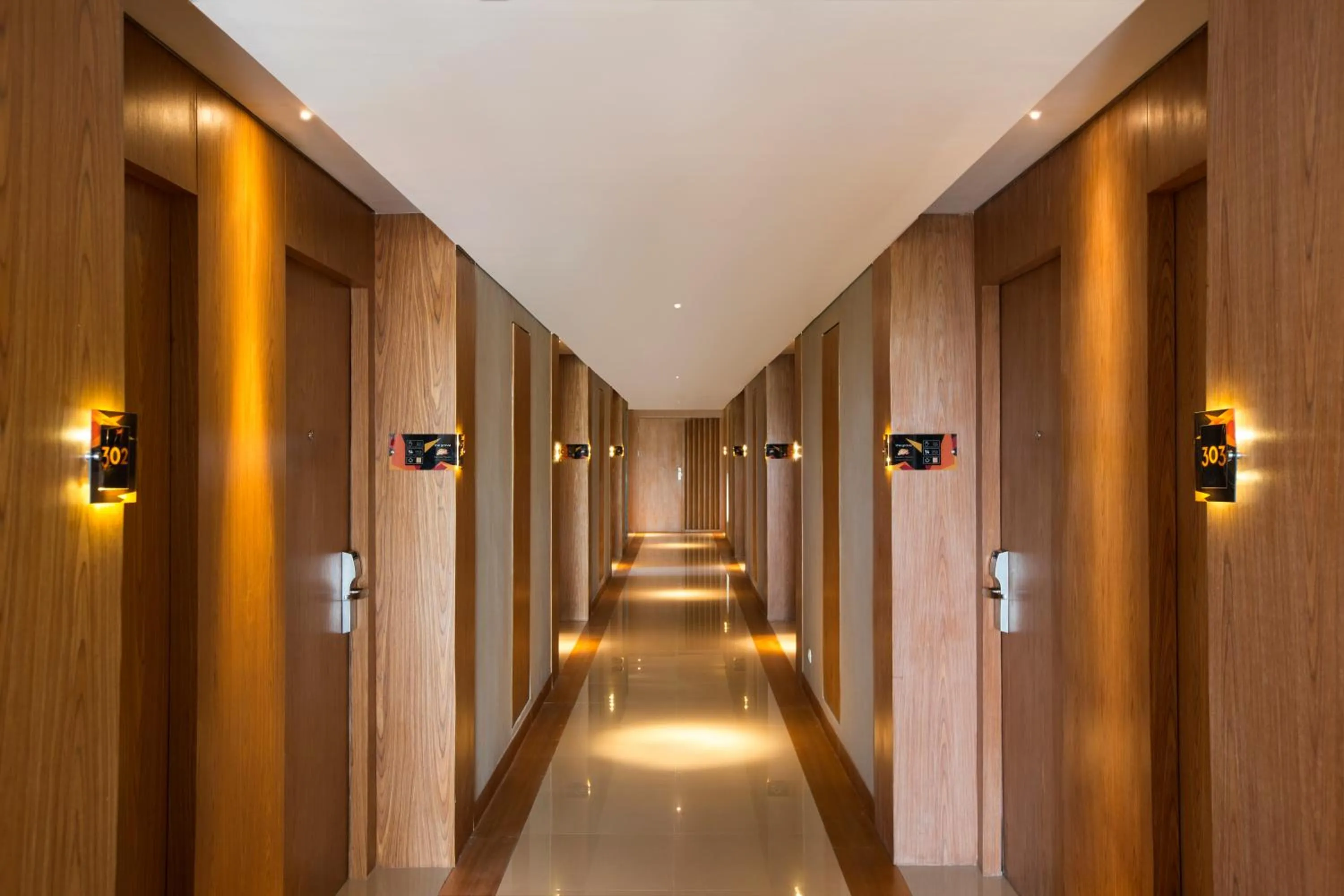 Yellow Star Ambarukmo Hotel