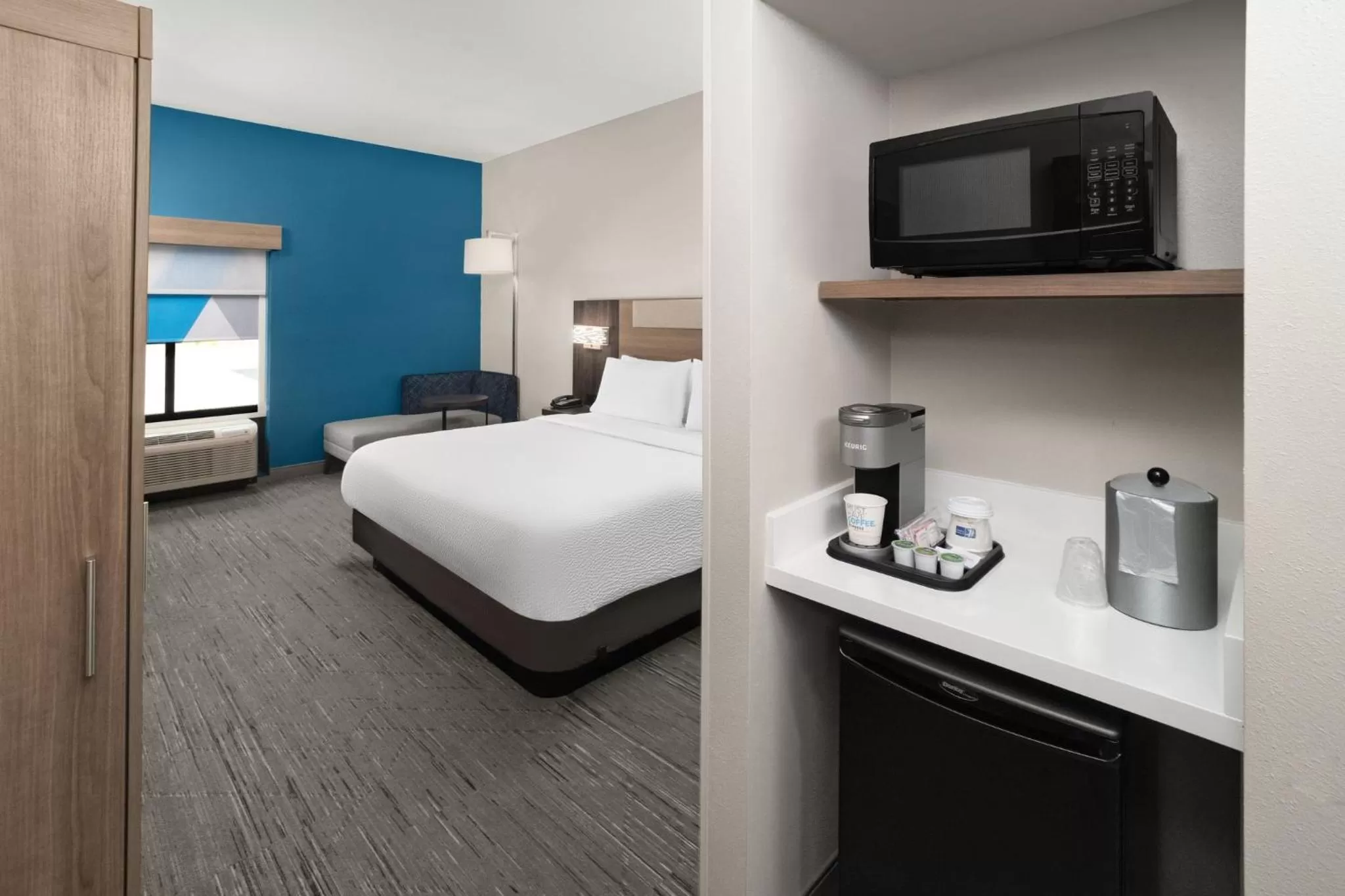 Standard King Room - Communications Accessible in Holiday Inn Express - Hattiesburg West - Univ Area