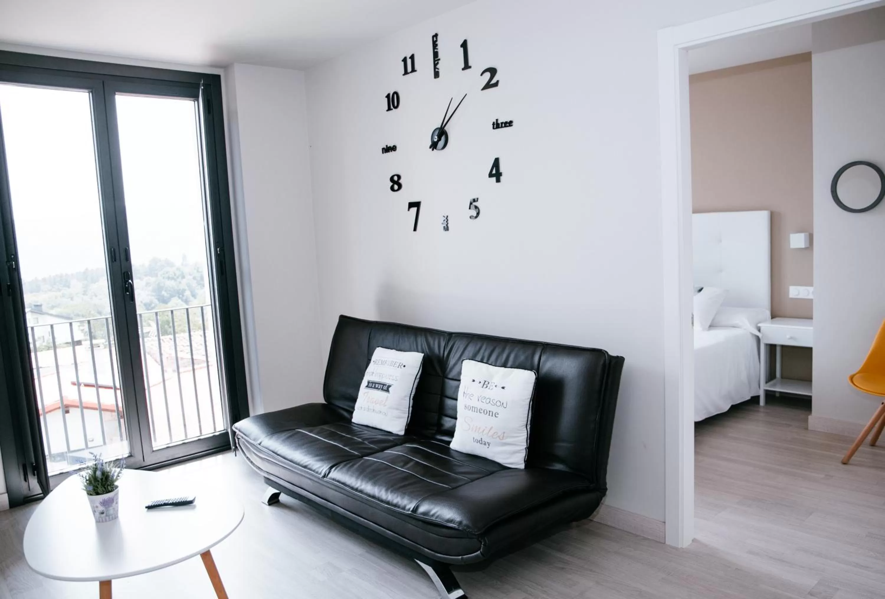 Living room, Bed in O balcón da ribeira