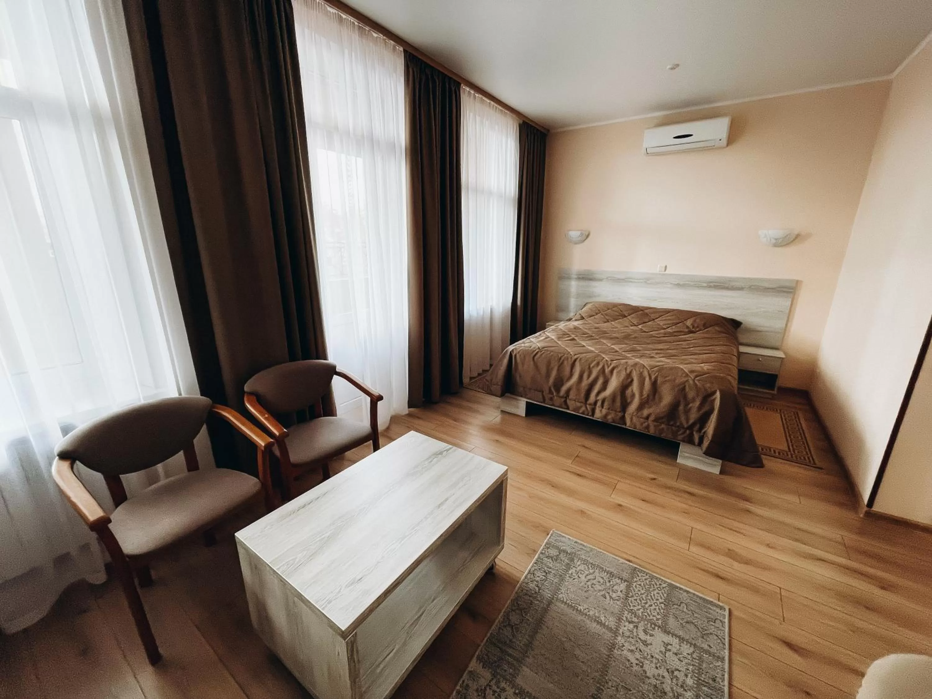 Bedroom, Bed in Oberig Hotel