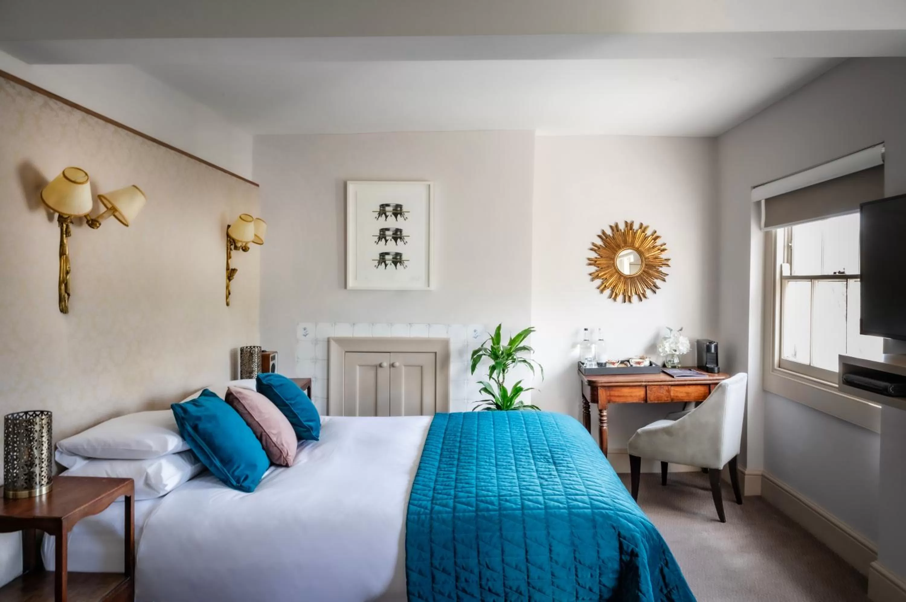 Bed in York & Albany