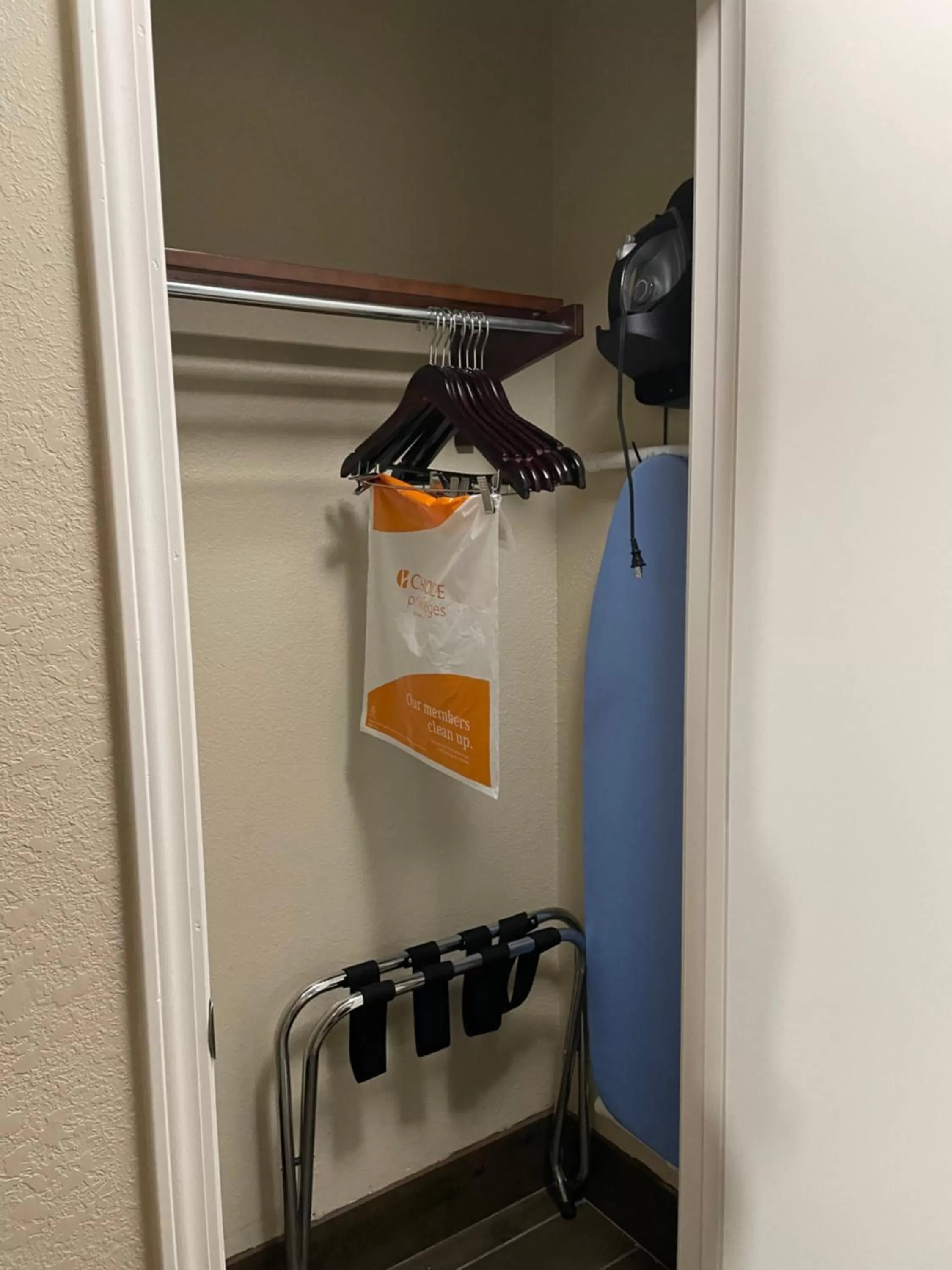 furniture in Comfort Inn & Suites Spring Lake - Fayetteville near Fort Bragg