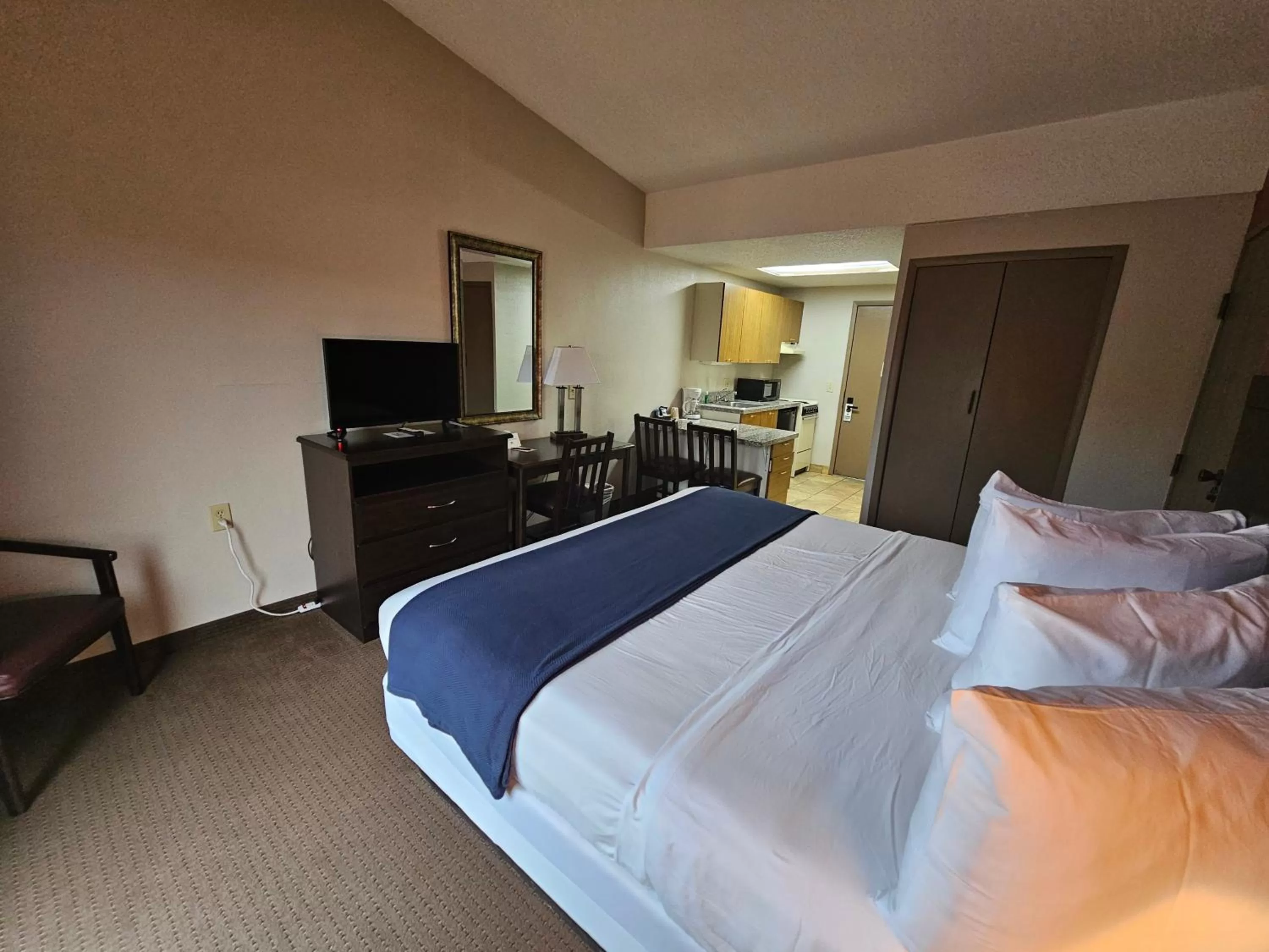 Bedroom, Bed in Lodge at Chalk Hill