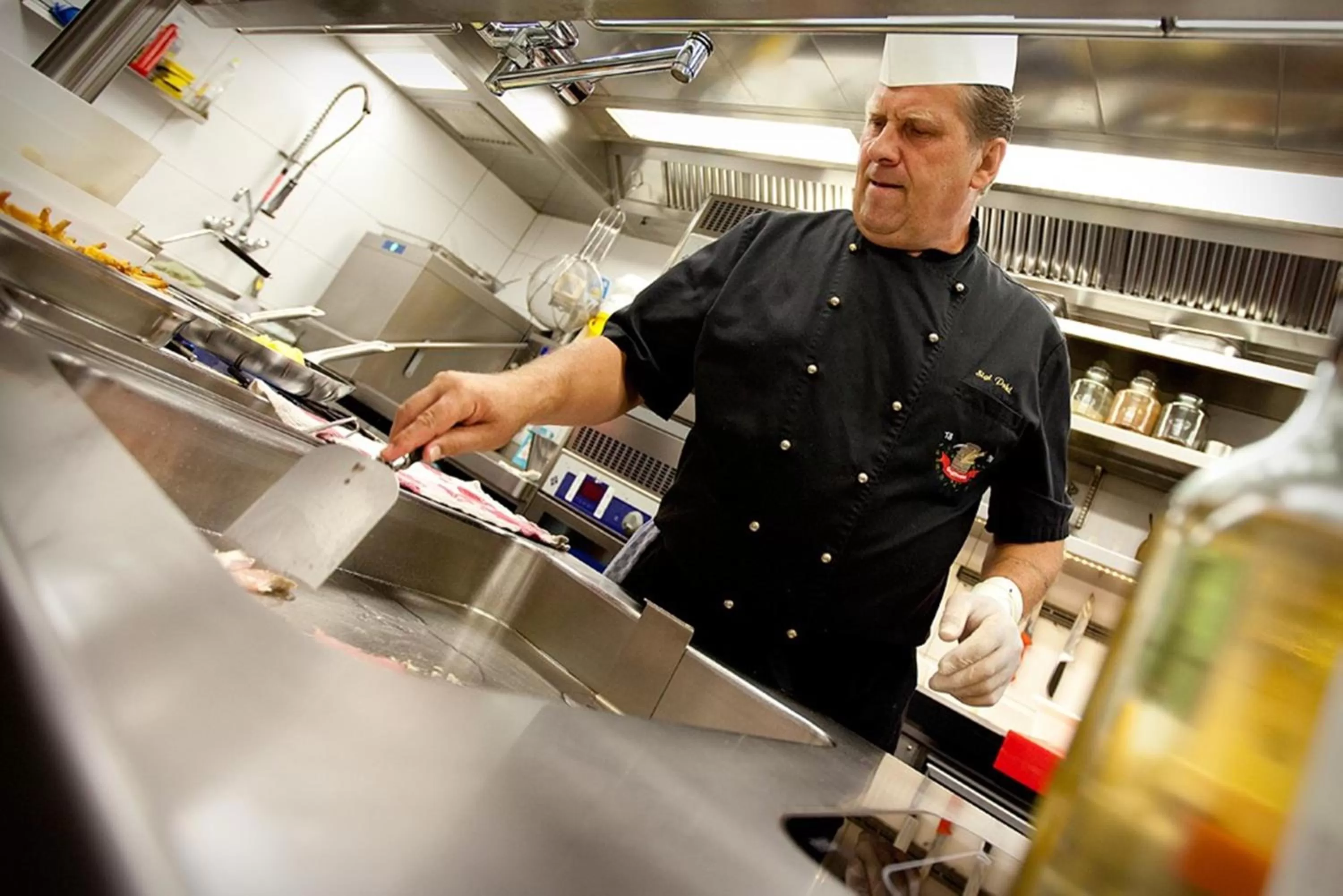 People in Hotel Schäfflerwirt