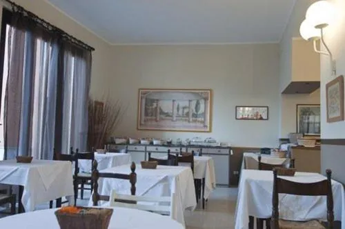 Restaurant/places to eat in Albergo Ristorante Sant'Eustorgio