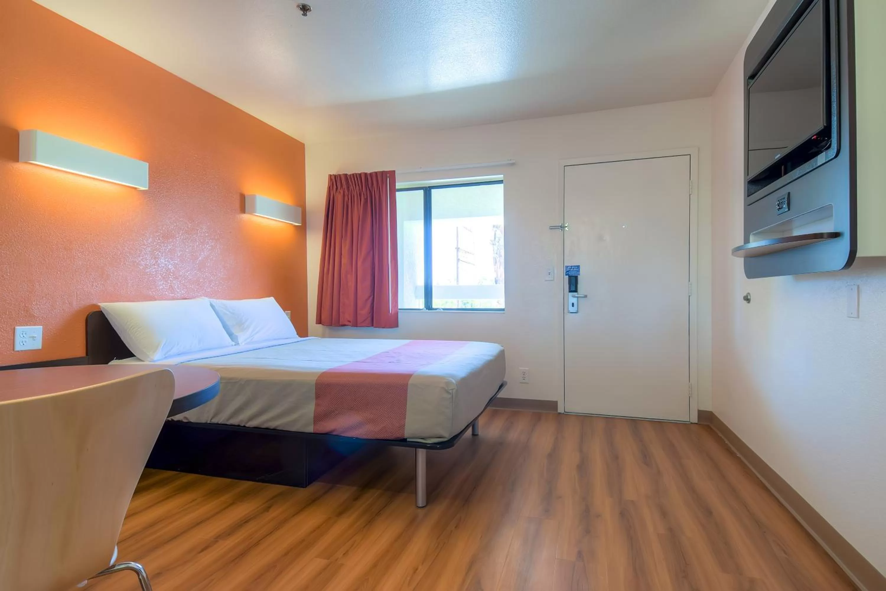 Bed in Motel 6-Palm Springs, CA - Downtown