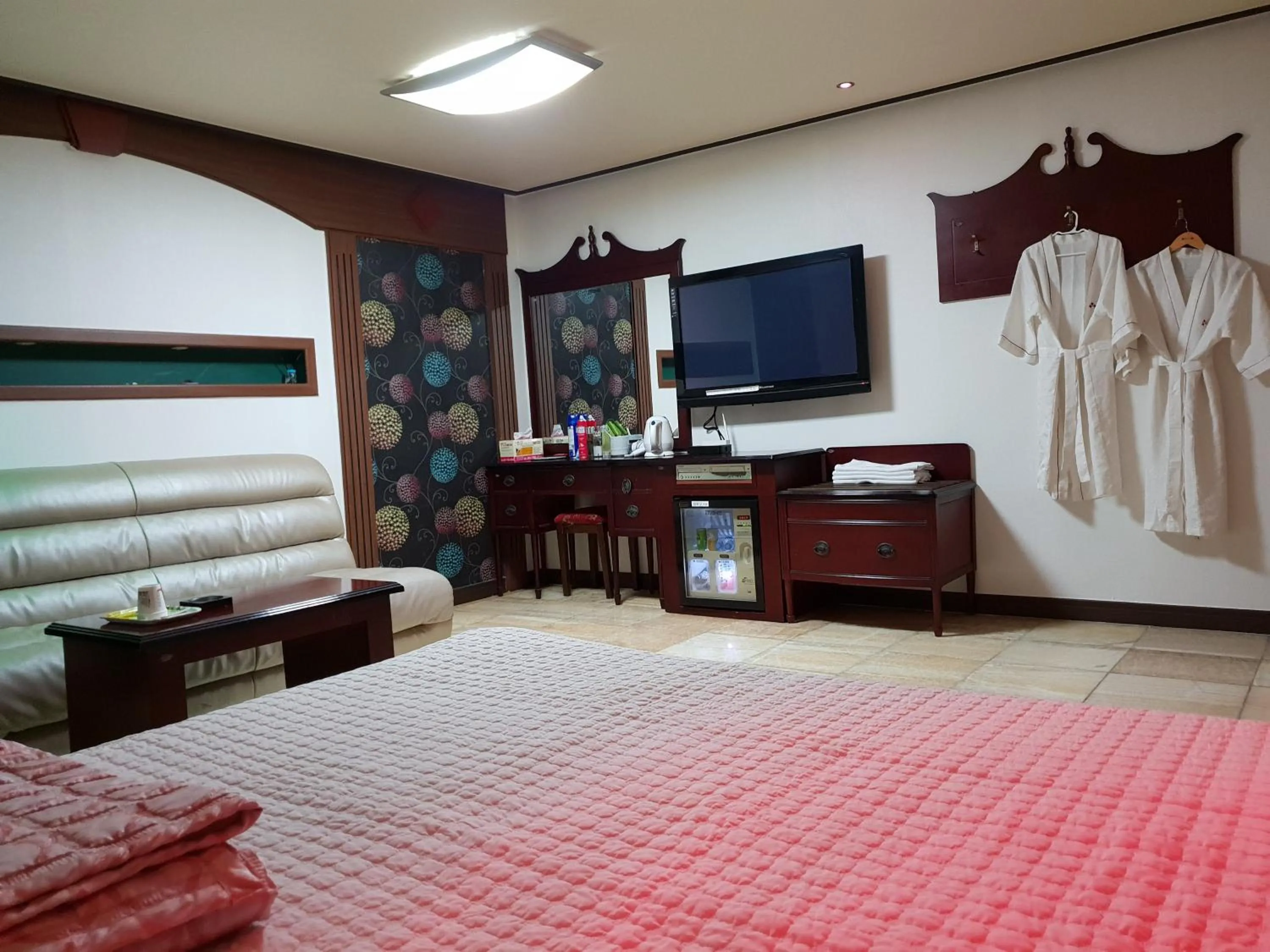 Bed in Plus Motel