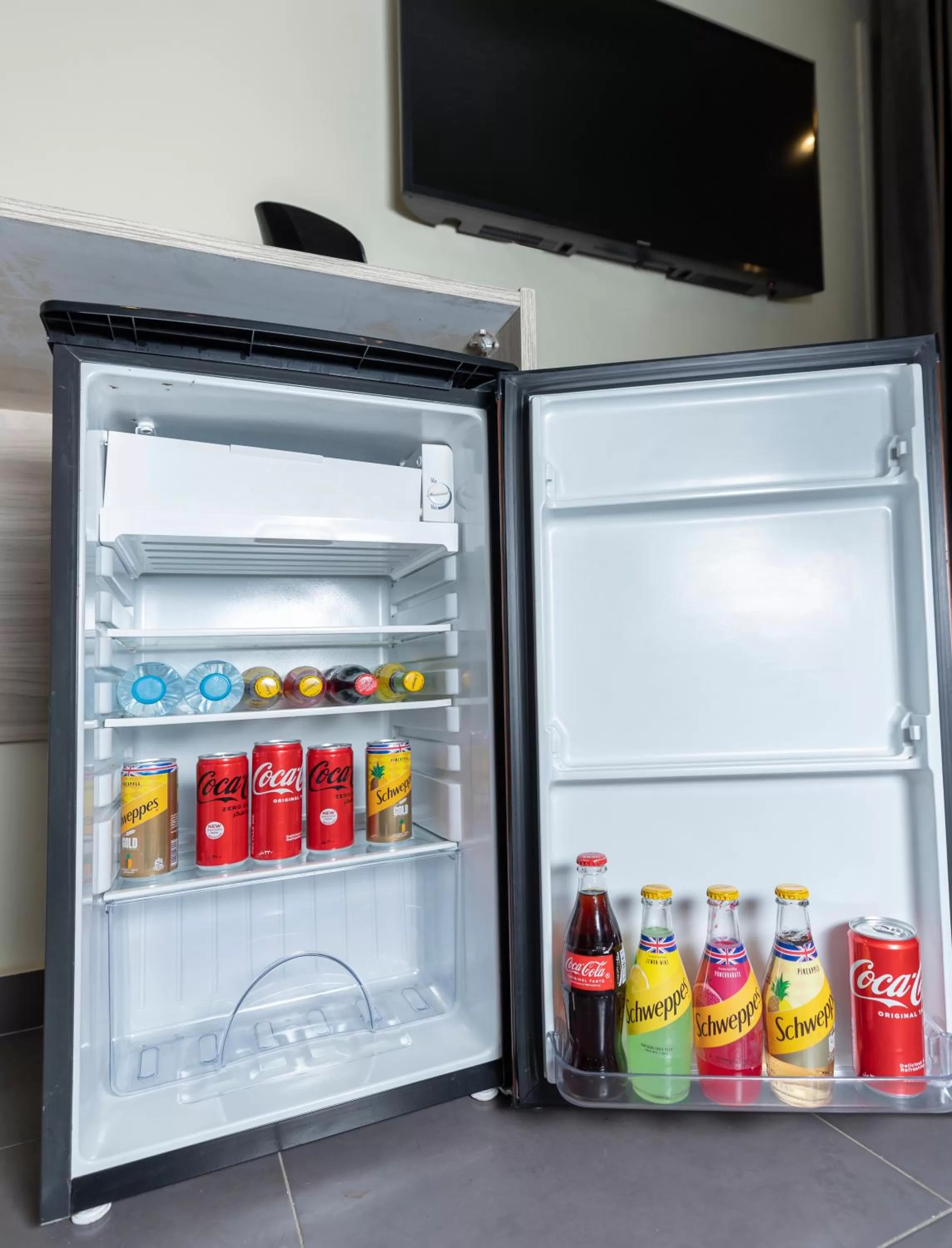 Communal lounge/ TV room in Brothers Pyramids View